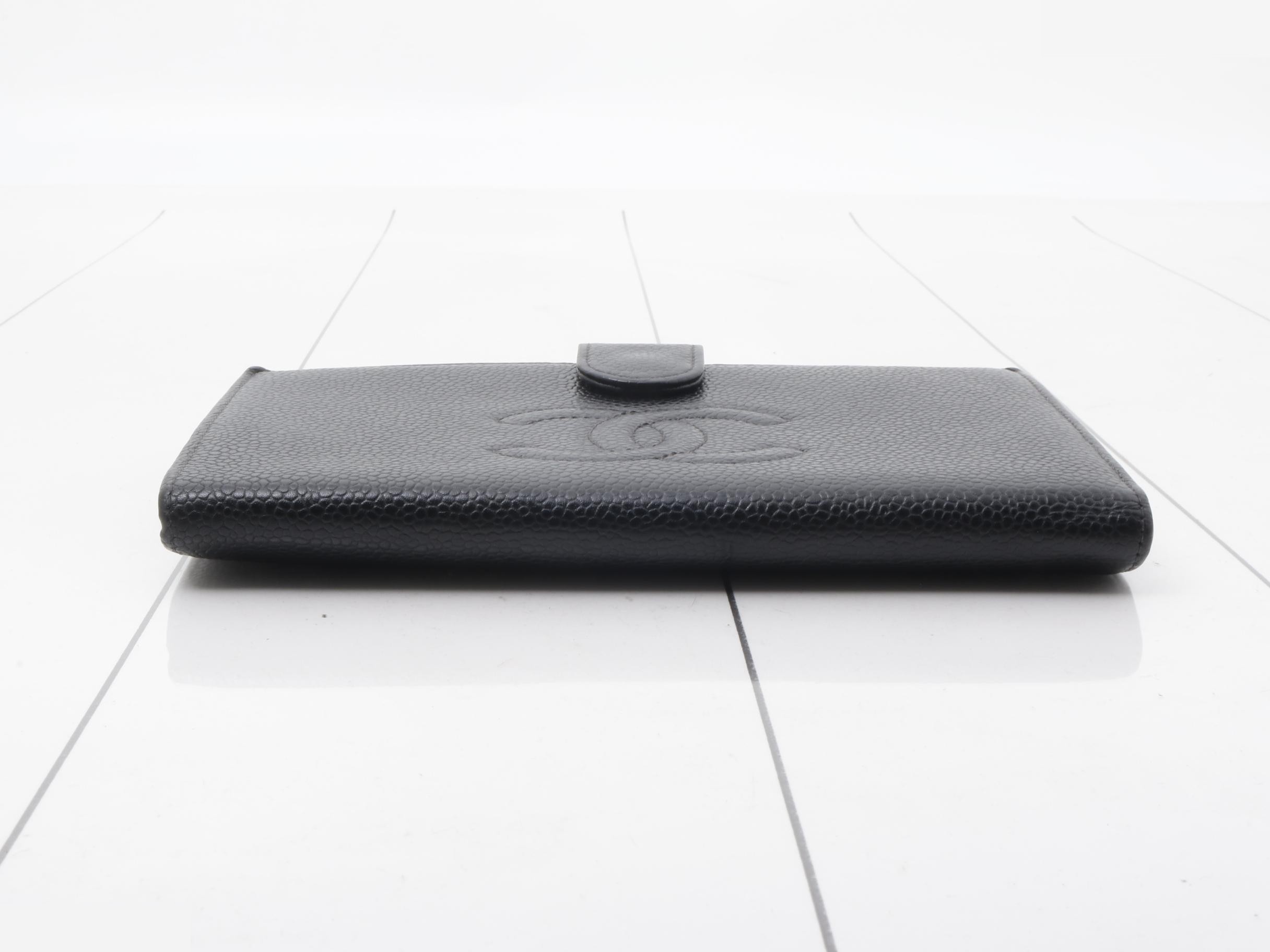 Long wallet, black, caviar leather — view 3