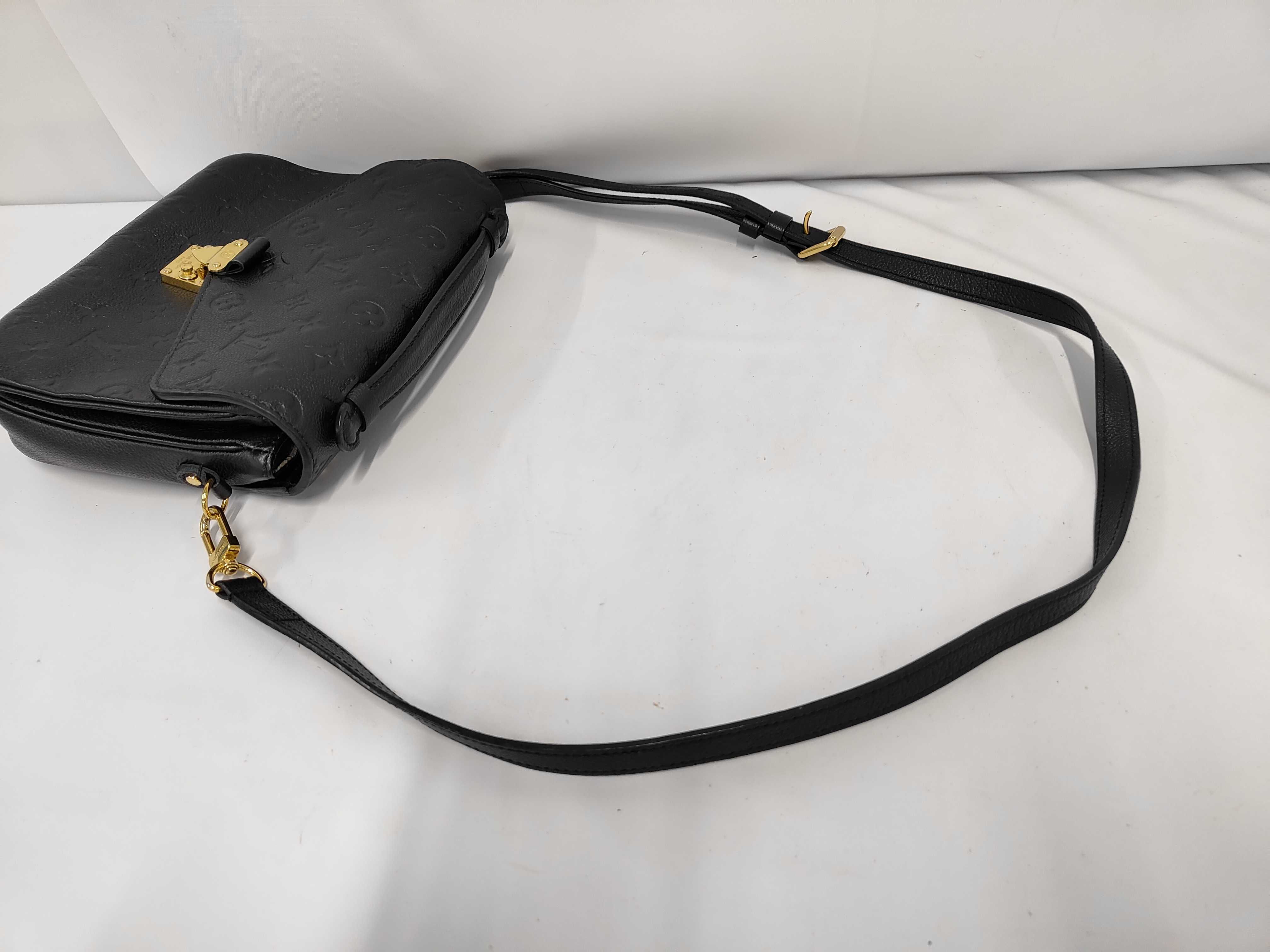 M41487 Metis MM Shoulder Bag — view 5