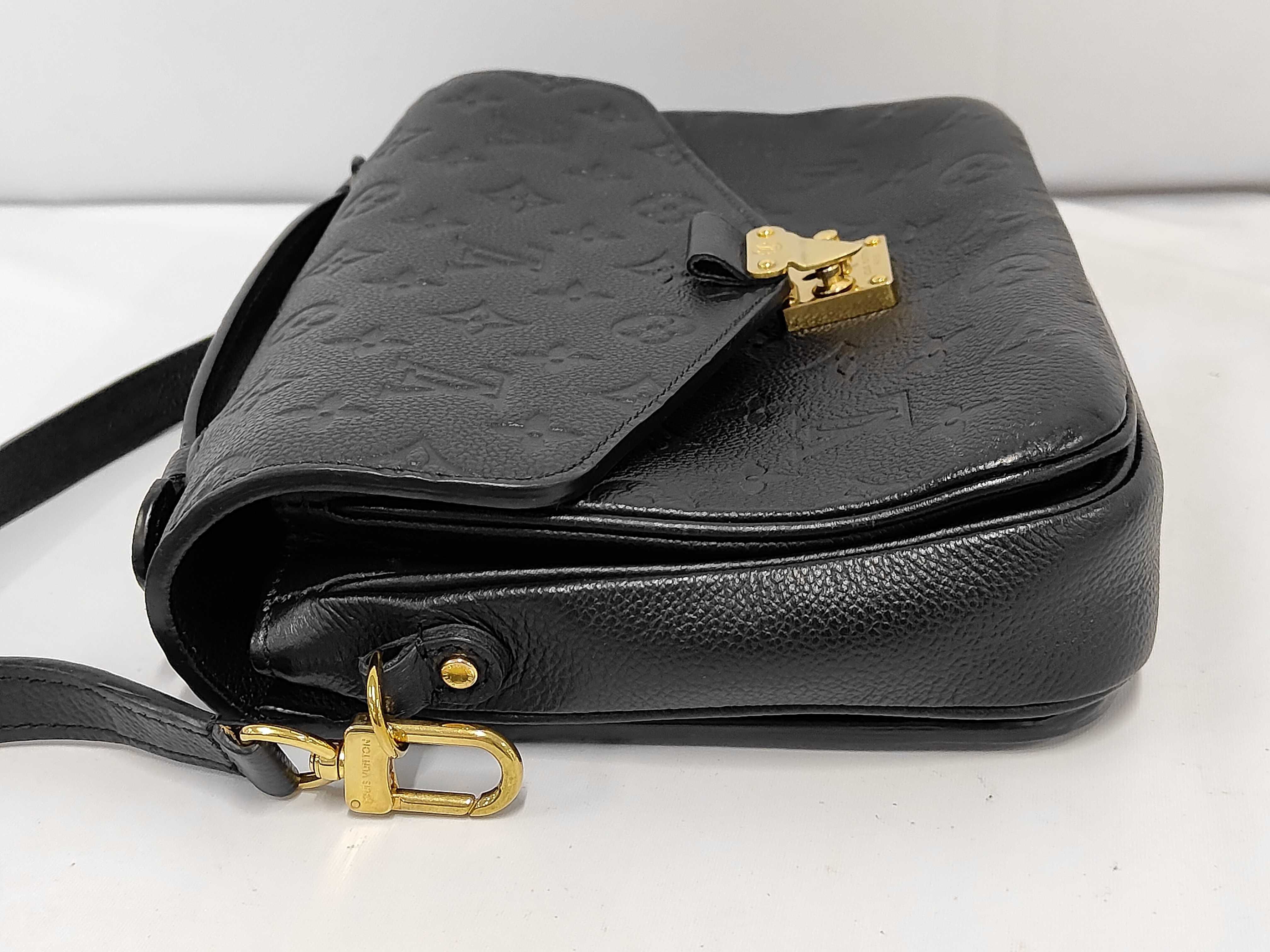 M41487 Metis MM Shoulder Bag — view 8