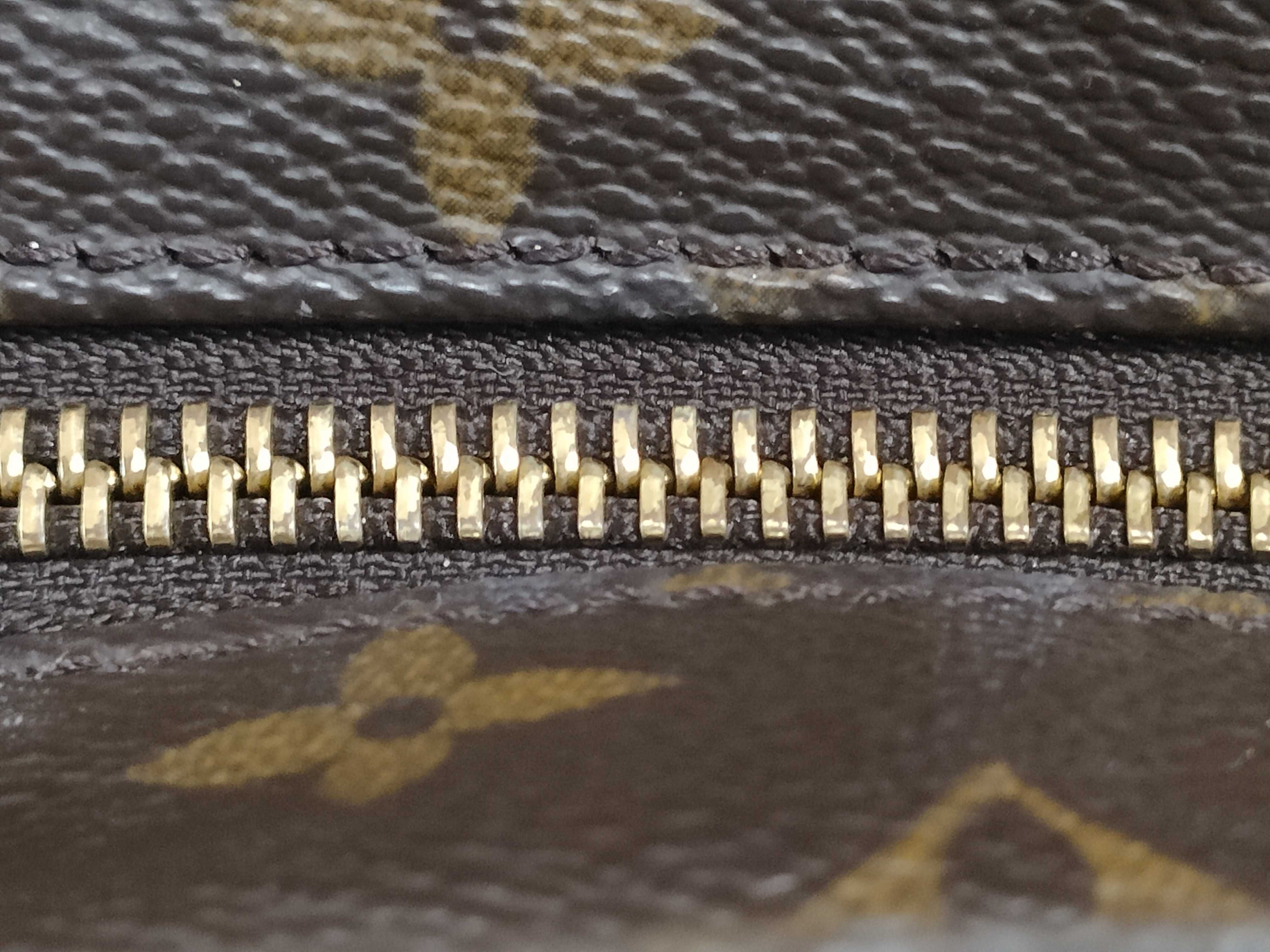 Monogram Louis Vuitton Luco Tote Bag Monogram M51155 Tote Bag — view 6