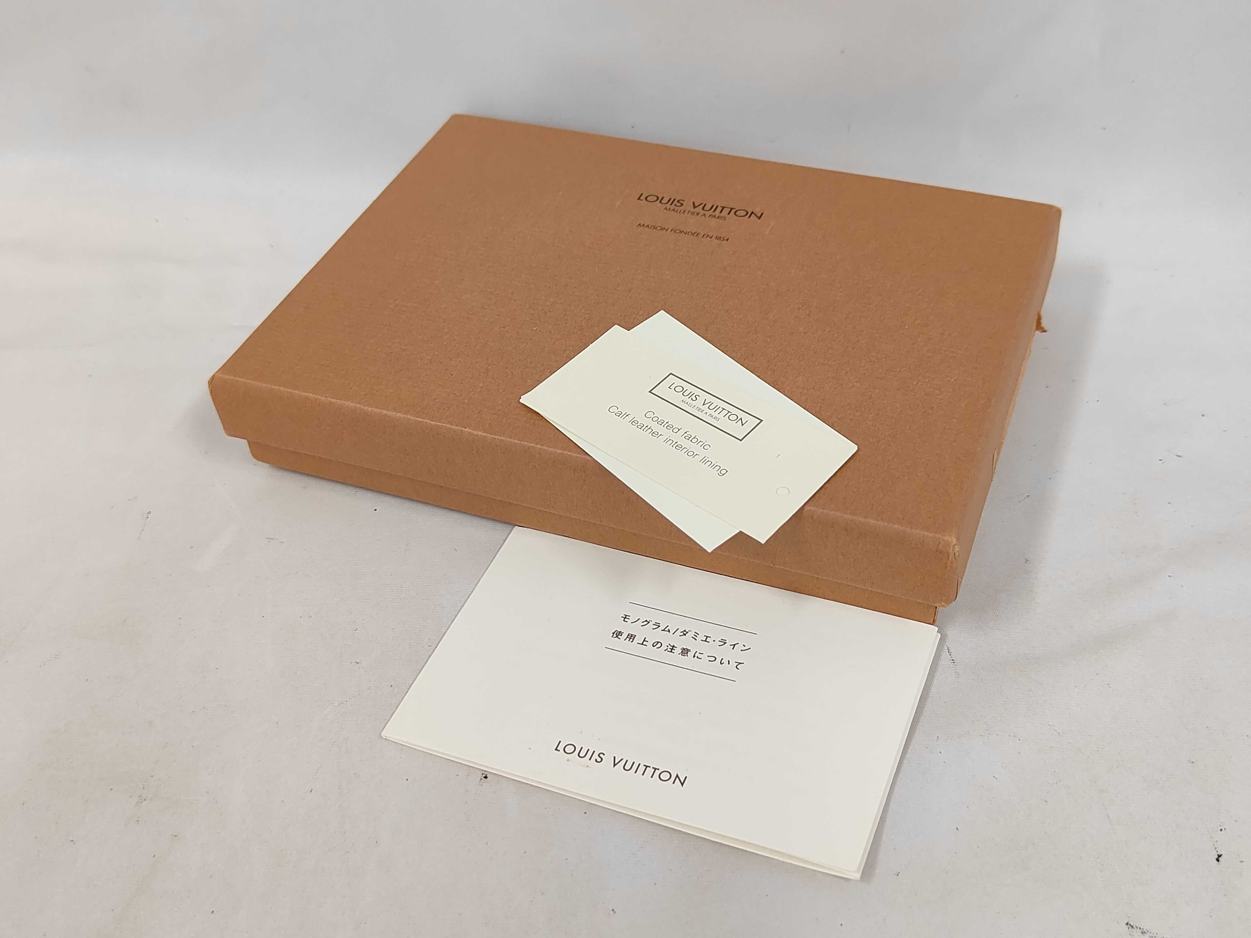 Monogram Louis Vuitton Monogram Bi-fold Wallet Portefeuille Identity M61619 8903RA Wallet — view 11