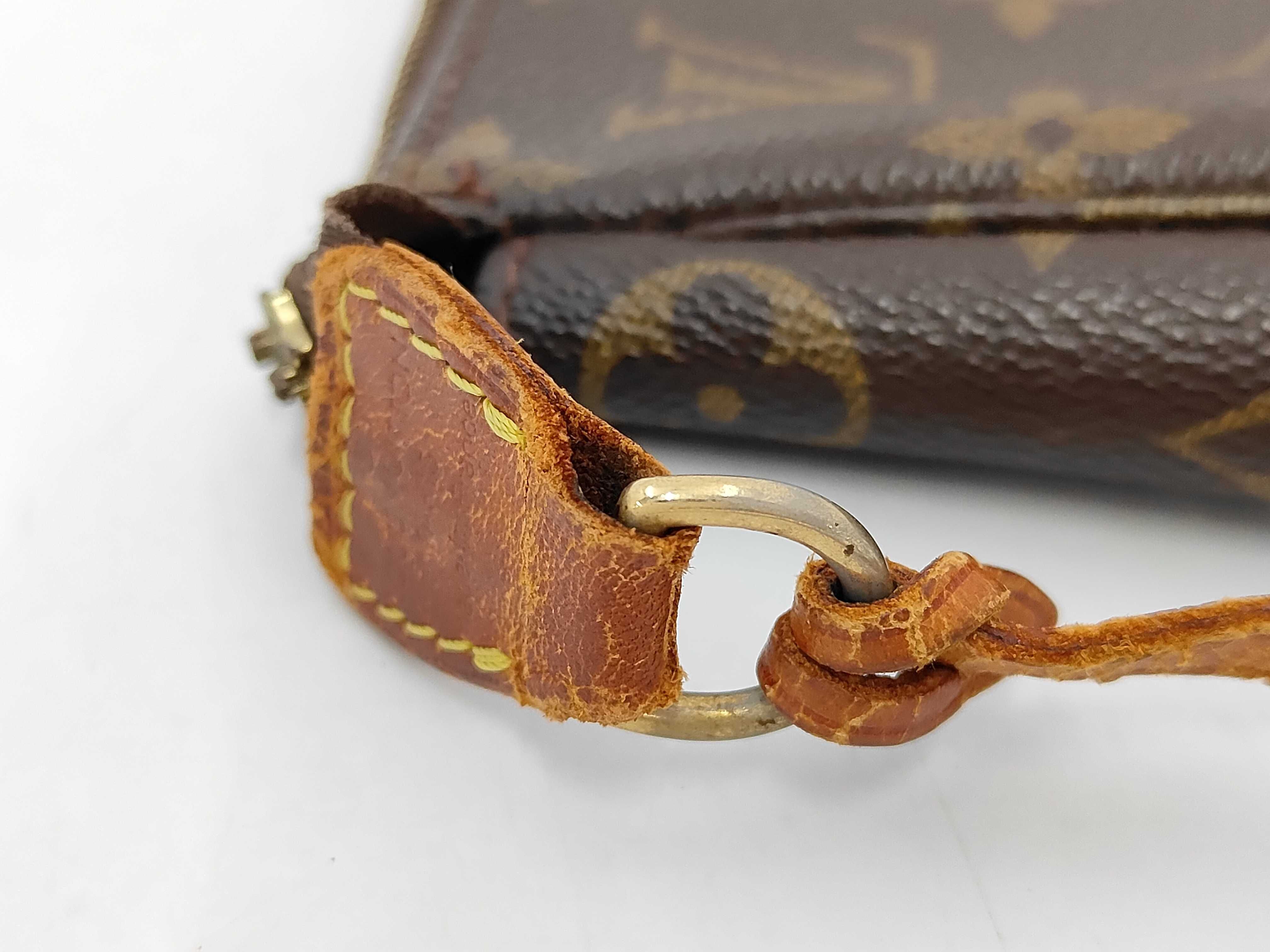 Monogram Pochette Accessoires M40712 AR1928 Handbag (Strap Damaged) — view 7
