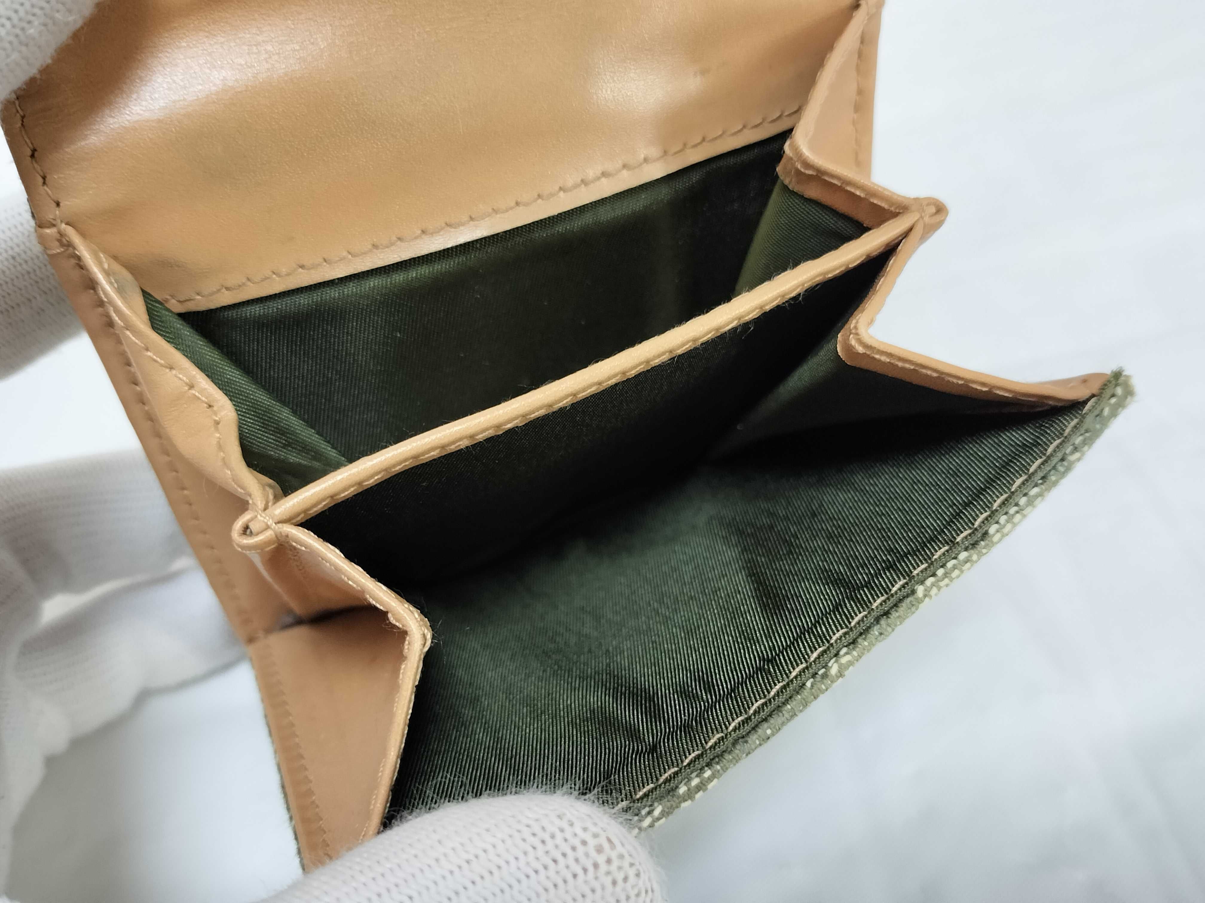 bi-fold wallet — view 9