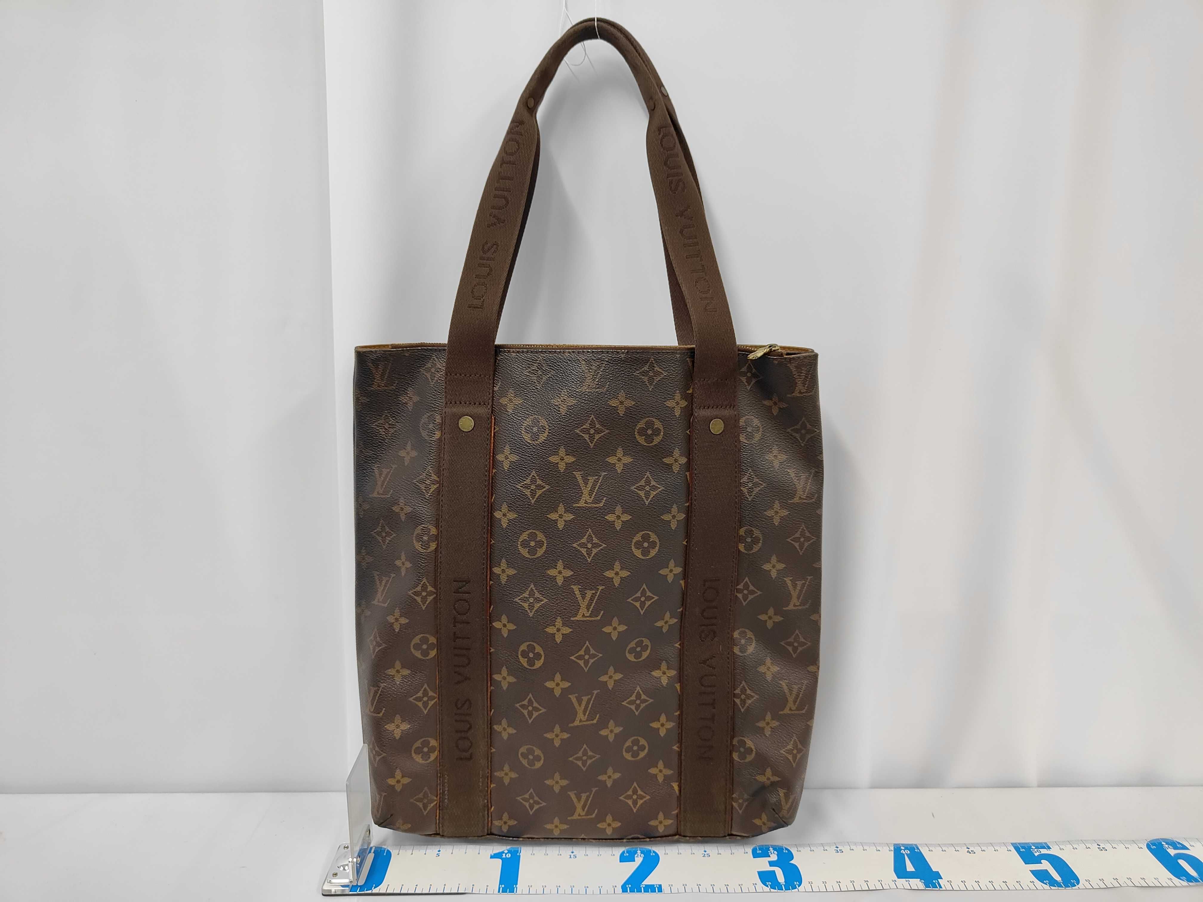 M53013 Monogram Cabas Beaubourg Handbag — view 2