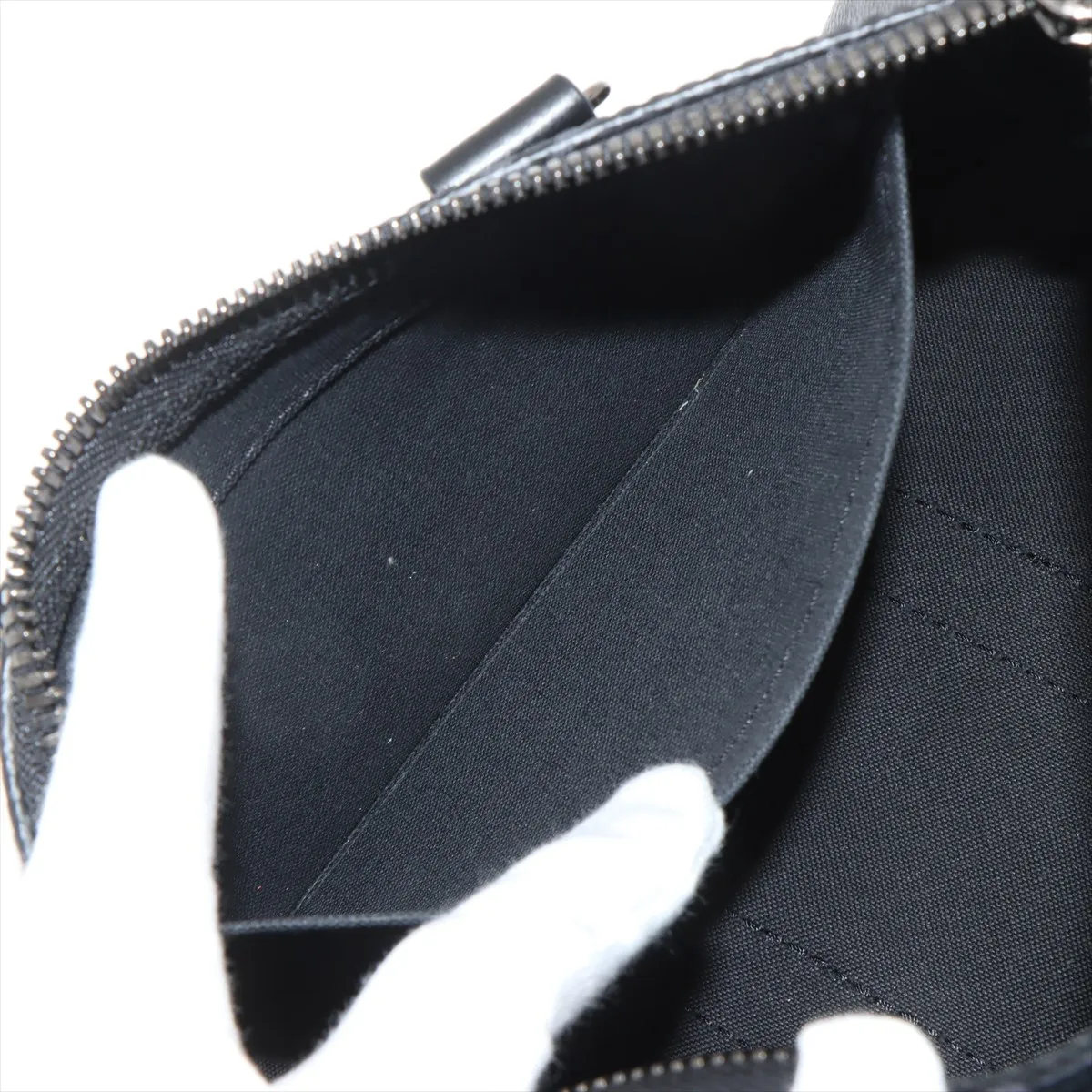 Monogram Eclipse Keepall Bandoulière 25 M46271 Black x Gray — view 10