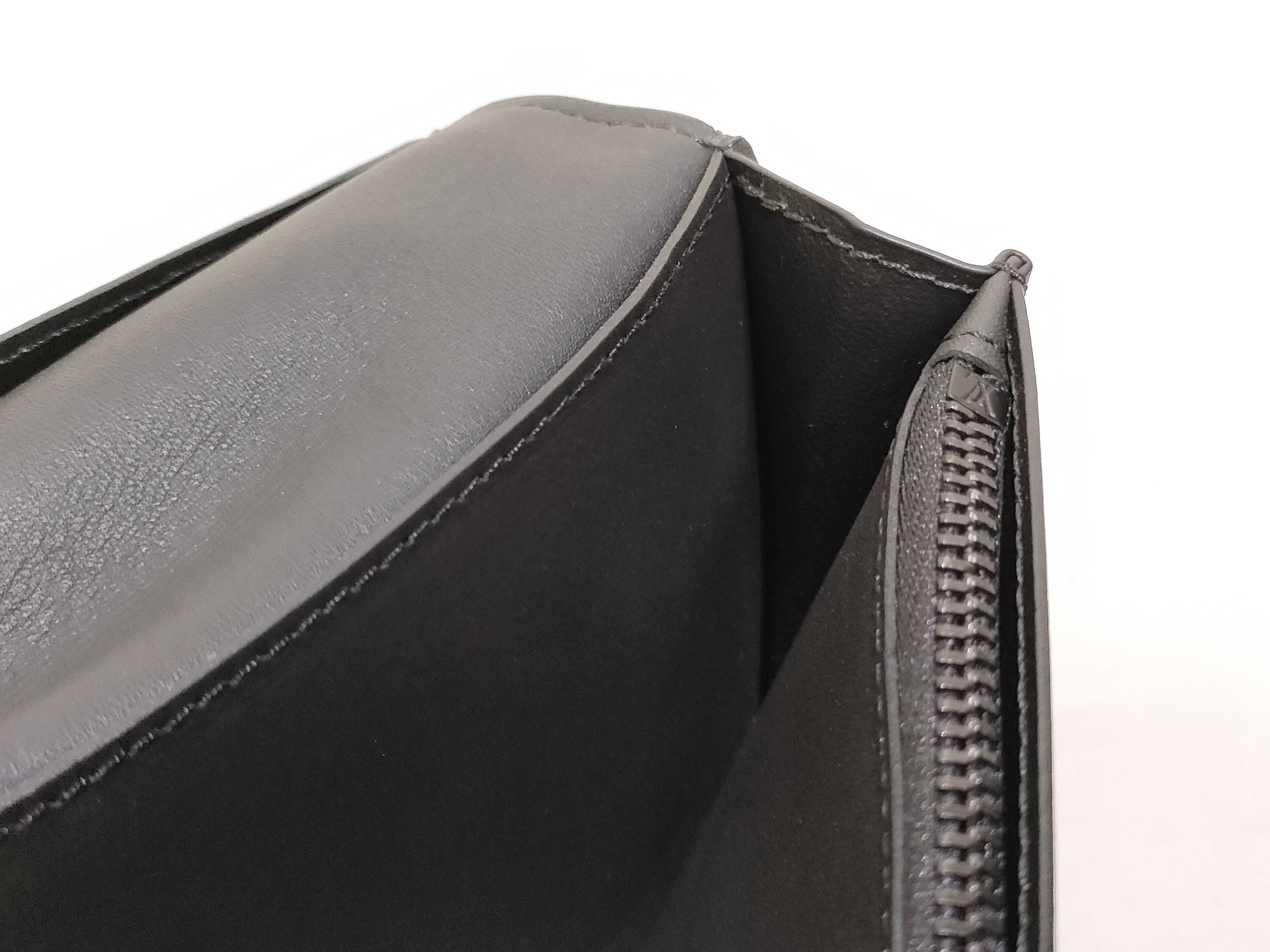 Taiga Portefeuille Brazza Taurillon Aerogram M25942 Wallet — view 10