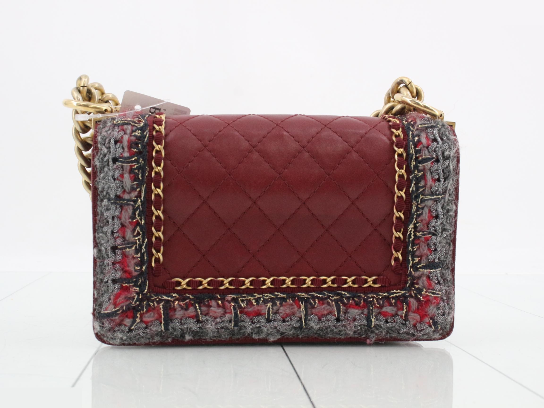 Tweed BOY CHANEL shoulder bag, item number 23. — view 2