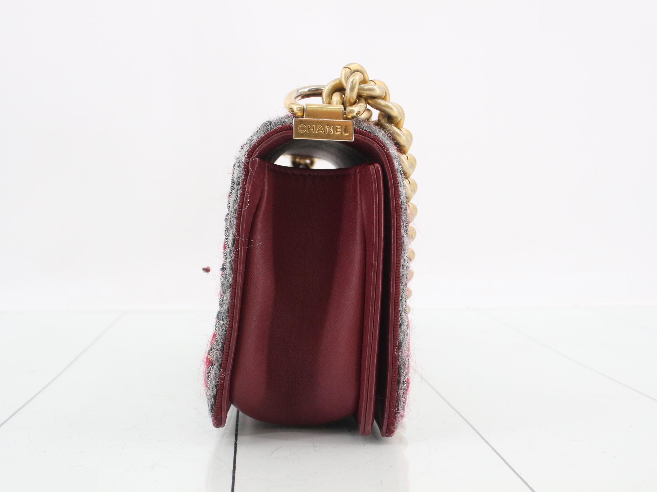 Tweed BOY CHANEL shoulder bag, item number 23. — view 4