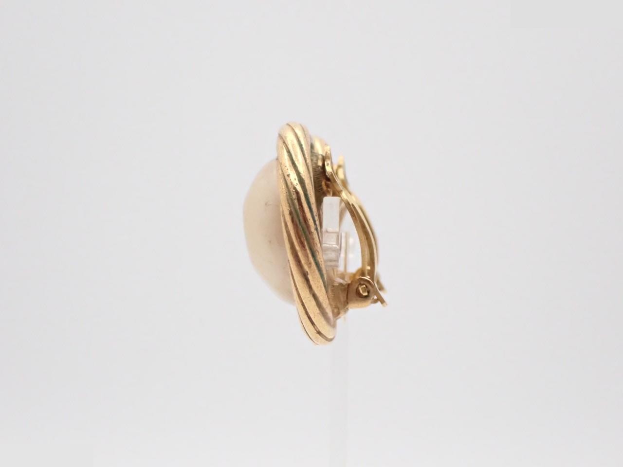 Coco Mark Pearl Twist Earrings 93P — view 3