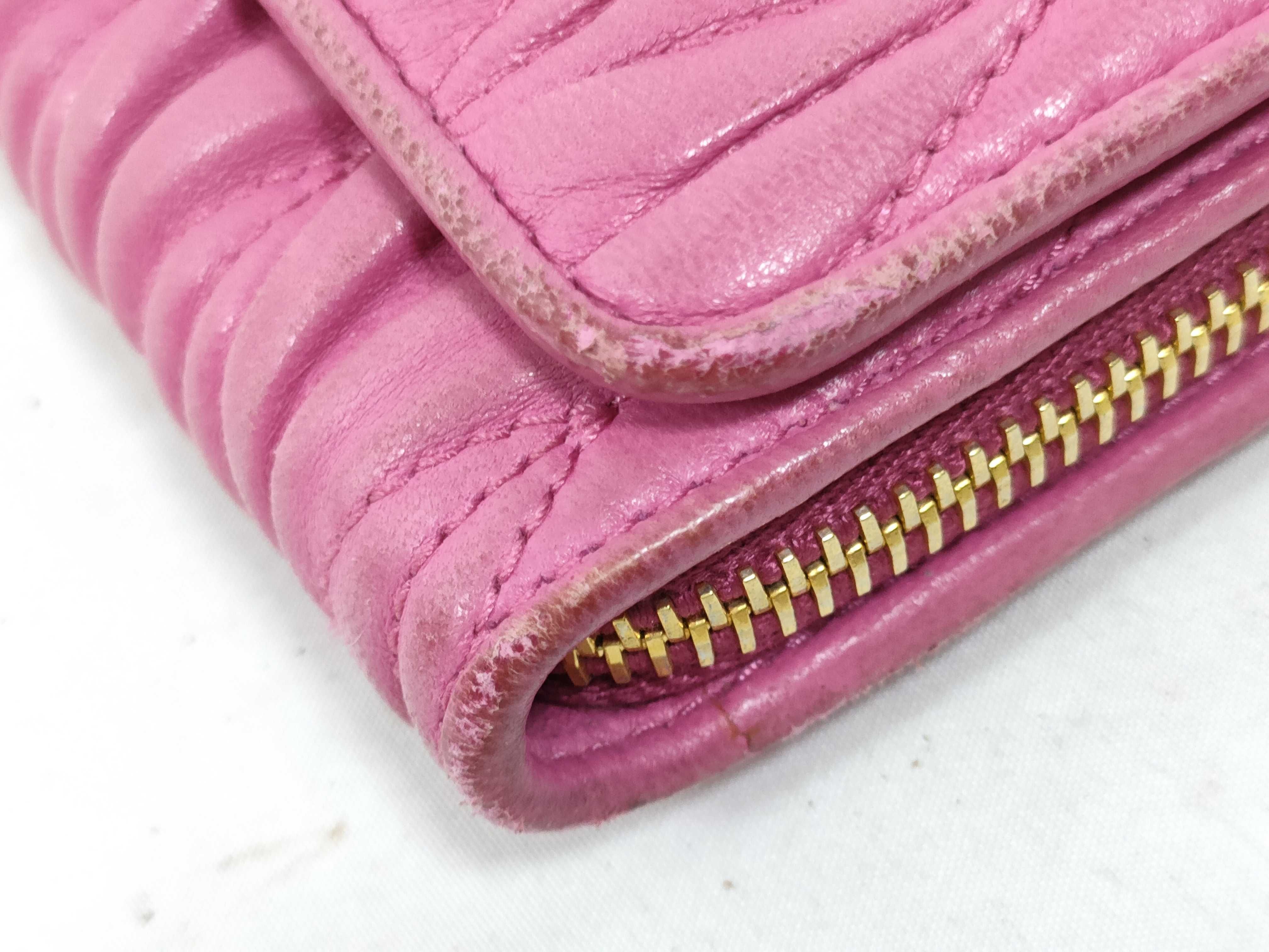 Matelassé 1M1365 Bi-fold Long Wallet, Pink Leather — view 5
