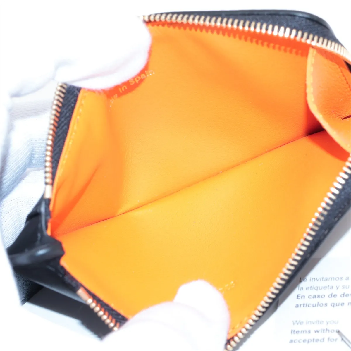 Knot Leather Fragment Case Black x Orange — view 3