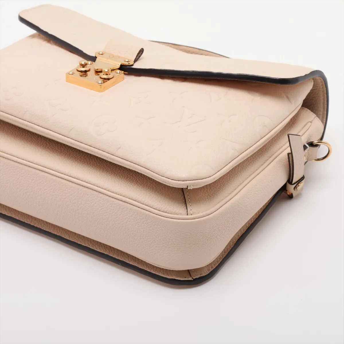 Monogram Empreinte Pochette Métis M44072 AR0148 Beige — view 3