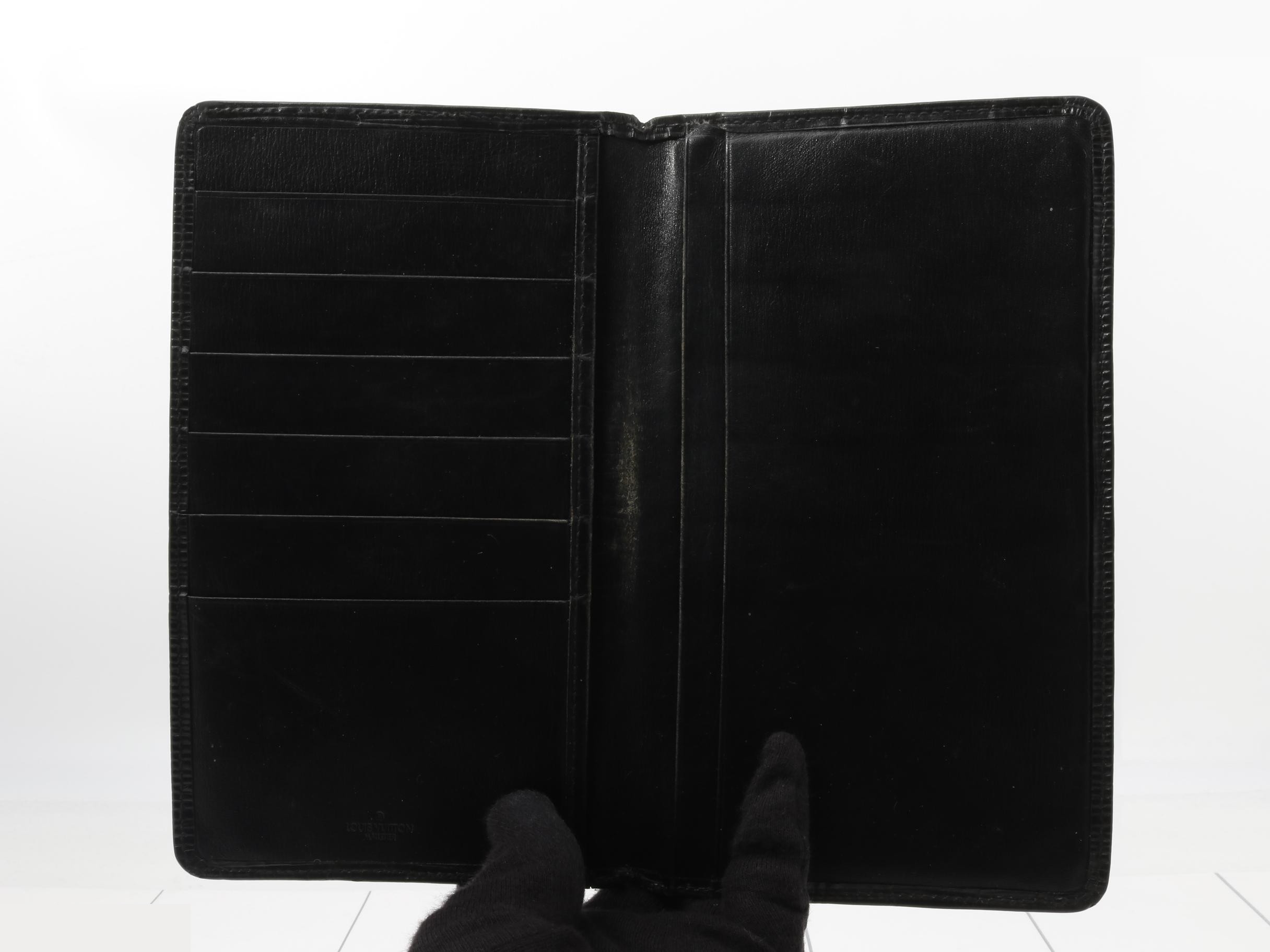 LV M63732 Epi Portefeuille Chequier Carte Credit Long Wallet, Black — view 4