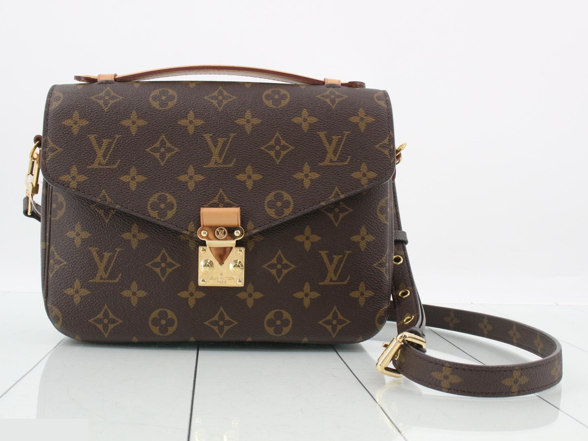 Monogram Pochette Métis MM 2-Way Shoulder/Handbag
