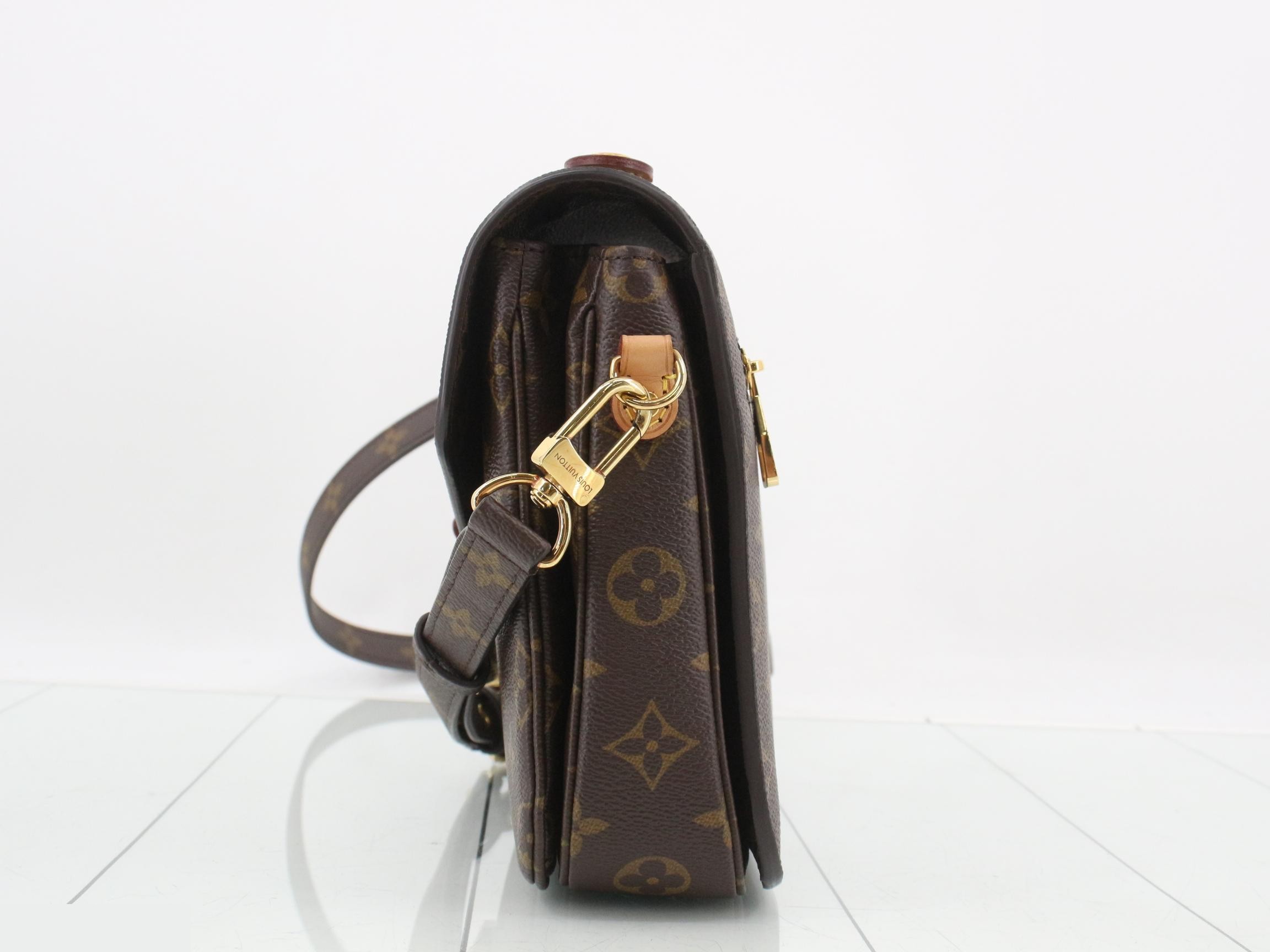 Monogram Pochette Métis MM 2-Way Shoulder/Handbag — view 3