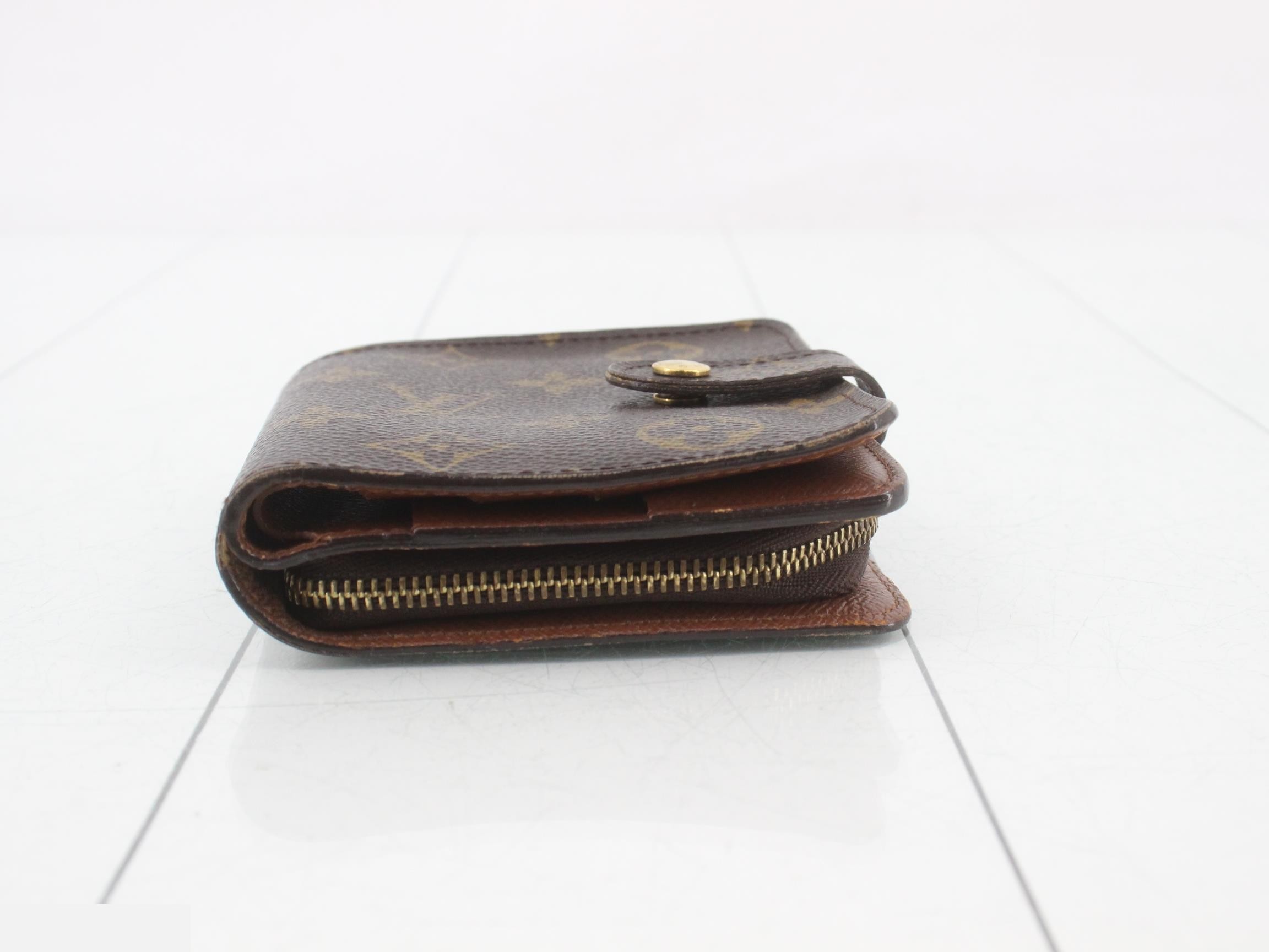 Compact wallet — view 3