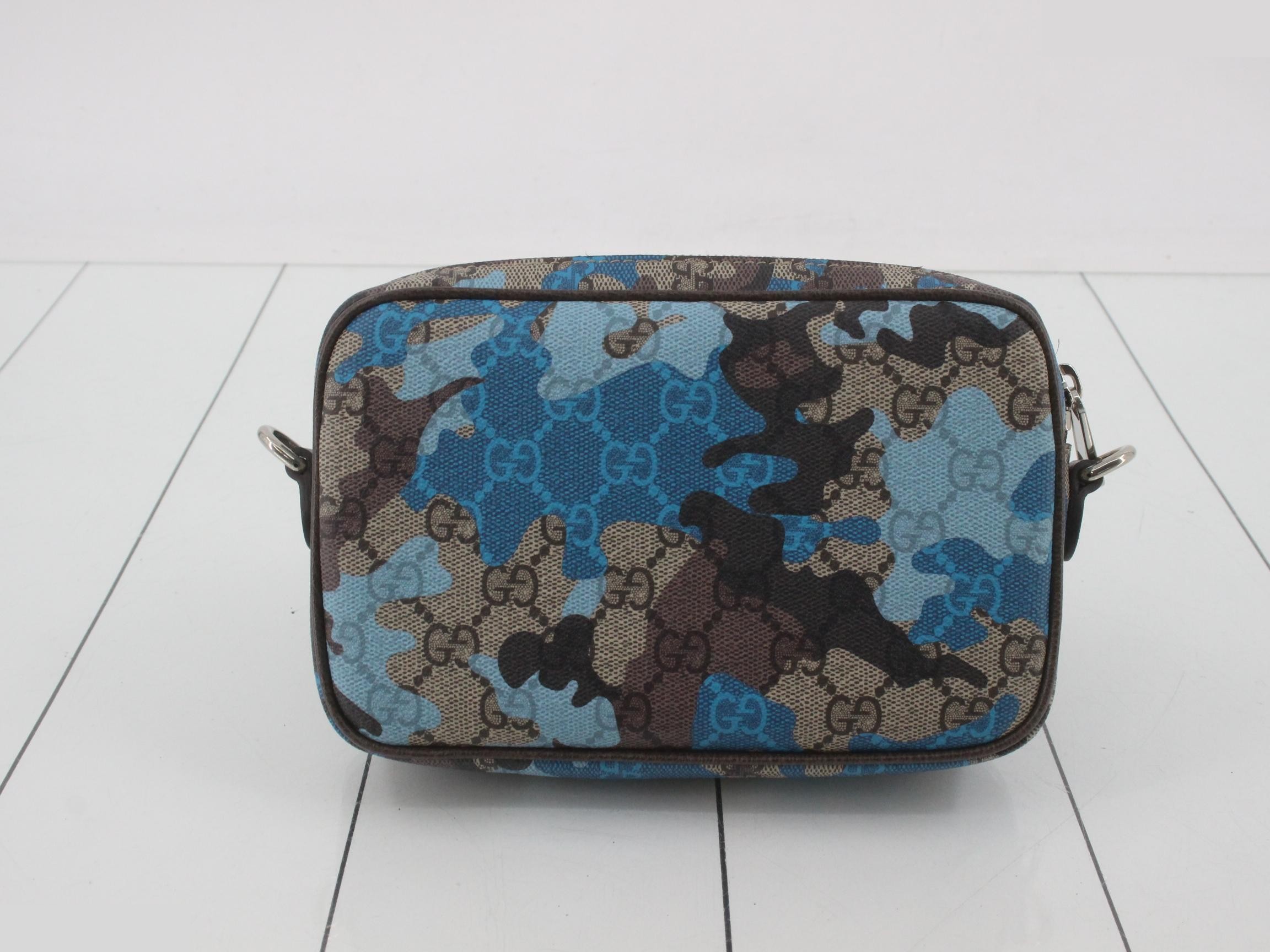 Unused GG Supreme camouflage shoulder bag — view 2