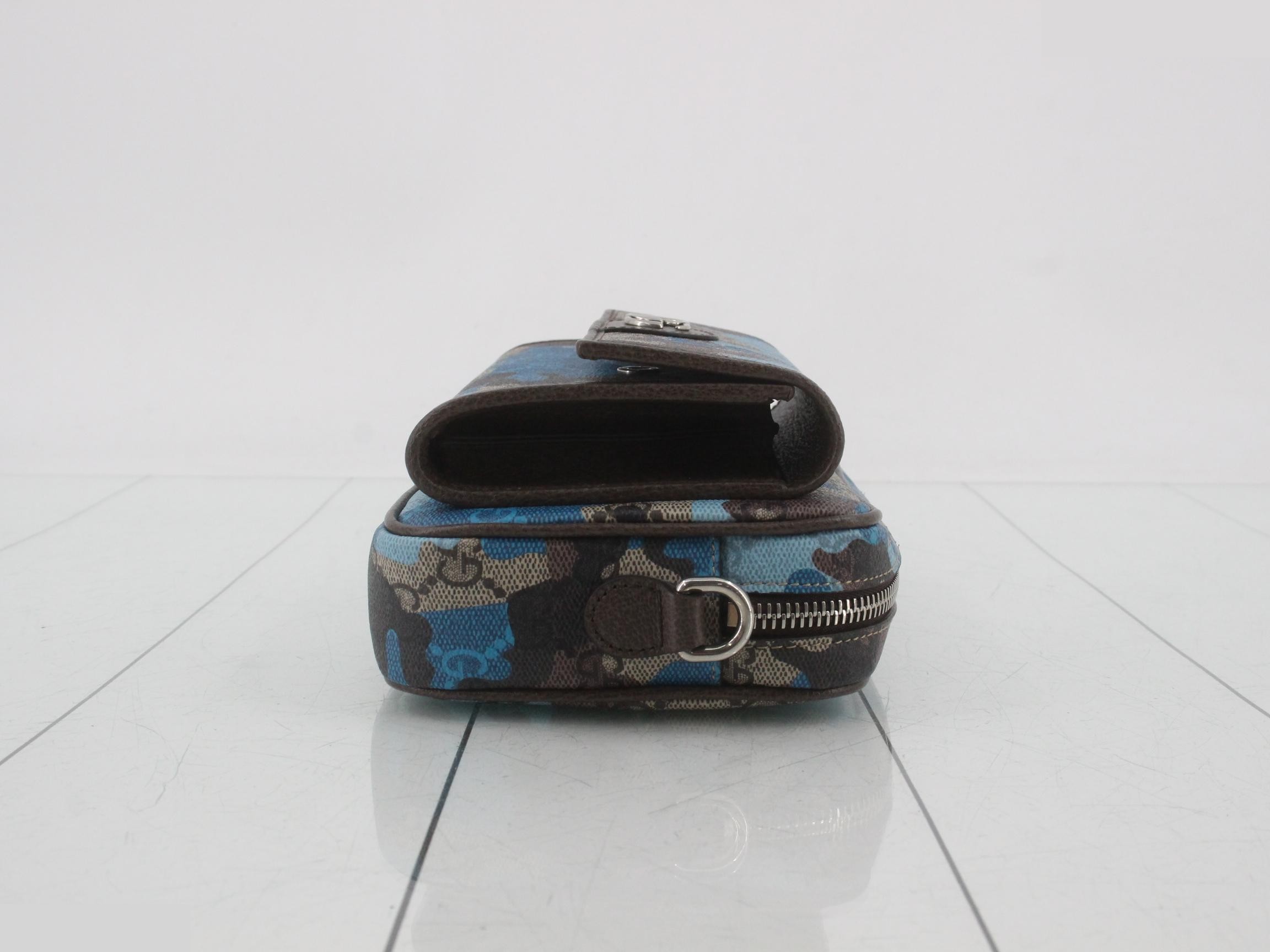 Unused GG Supreme camouflage shoulder bag — view 3