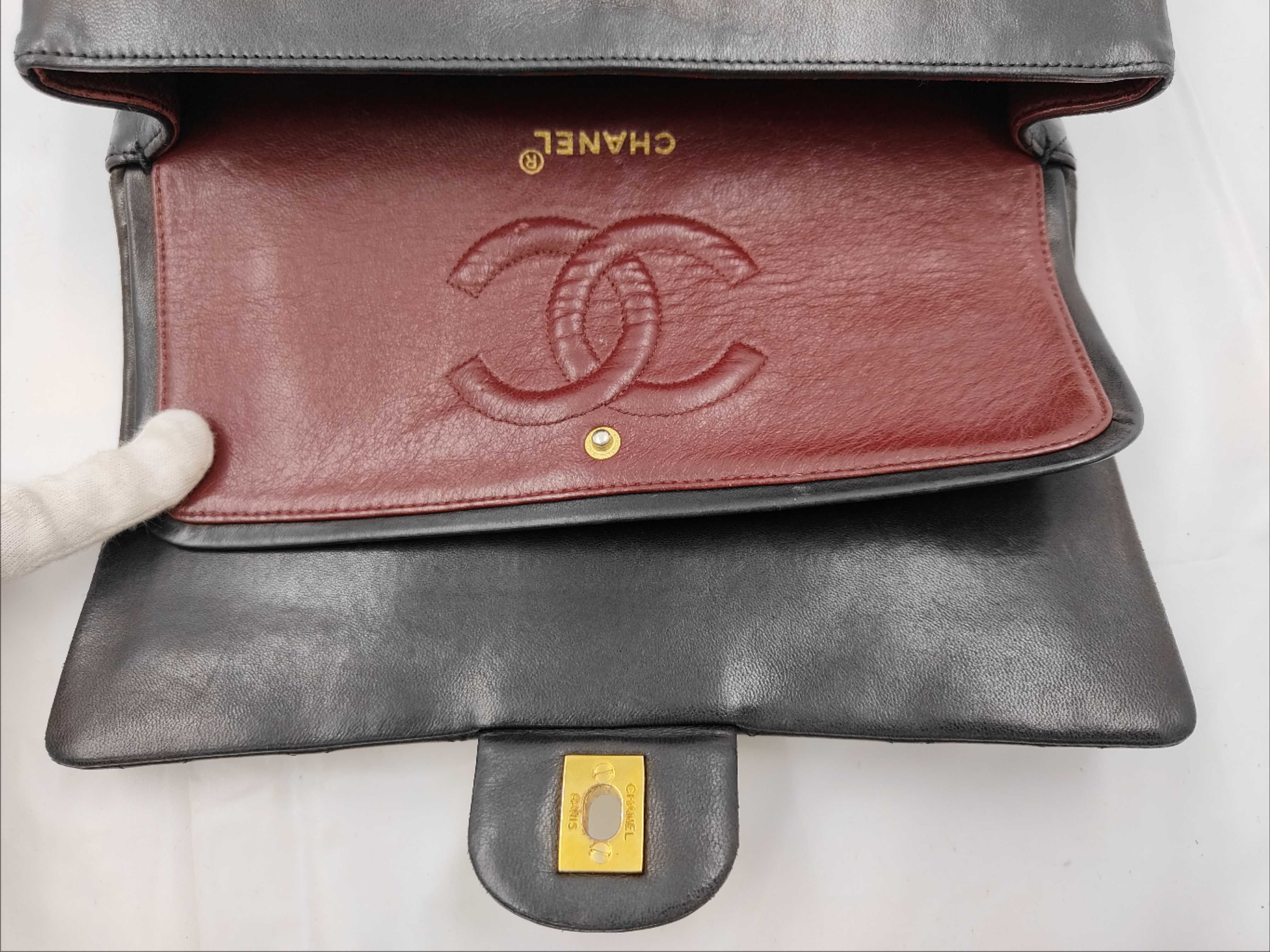 Matelassé 25 Double Flap Double Chain Lambskin Shoulder Bag — view 8