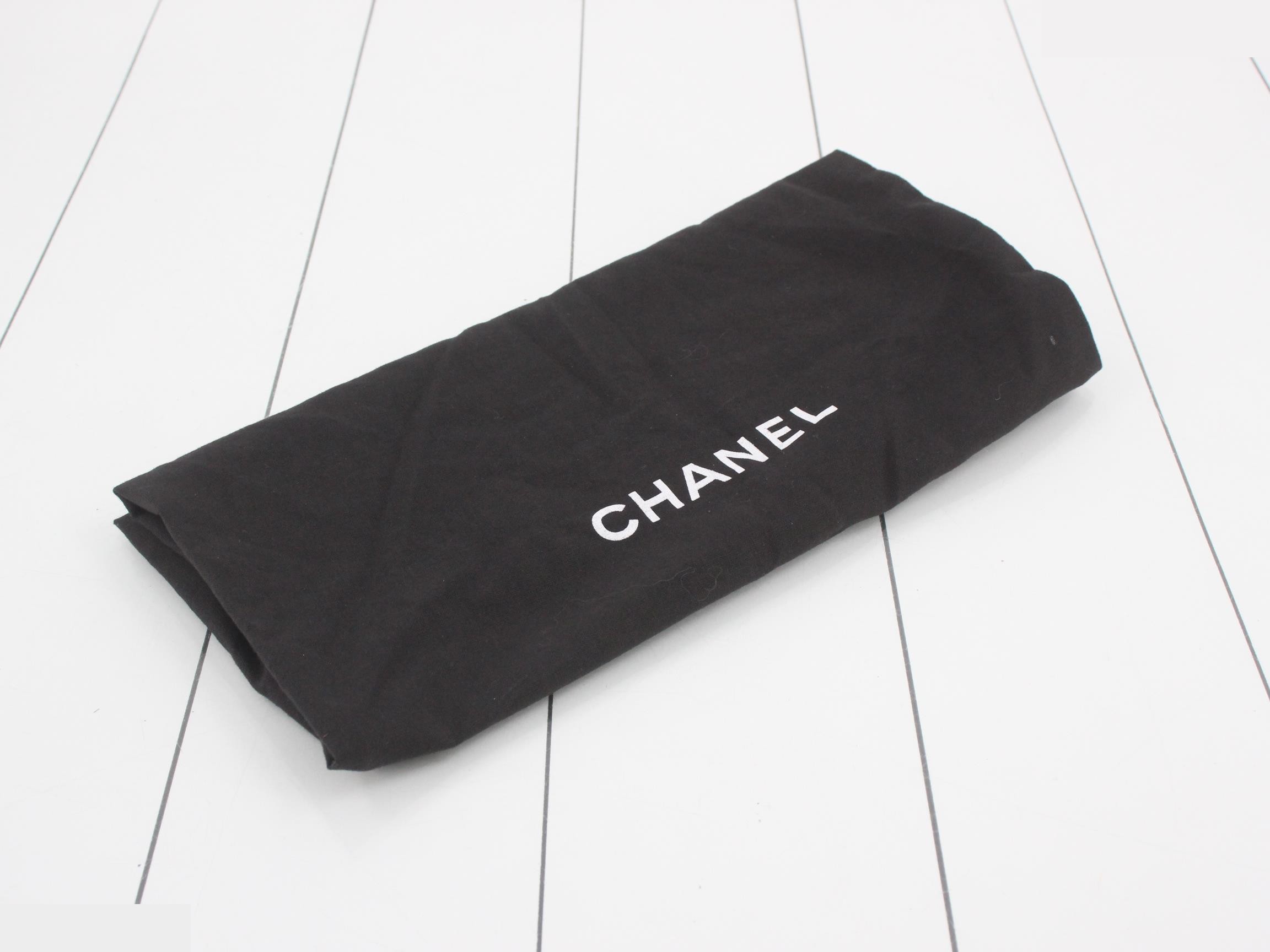 2.55 Chain Shoulder Bag, White — view 7