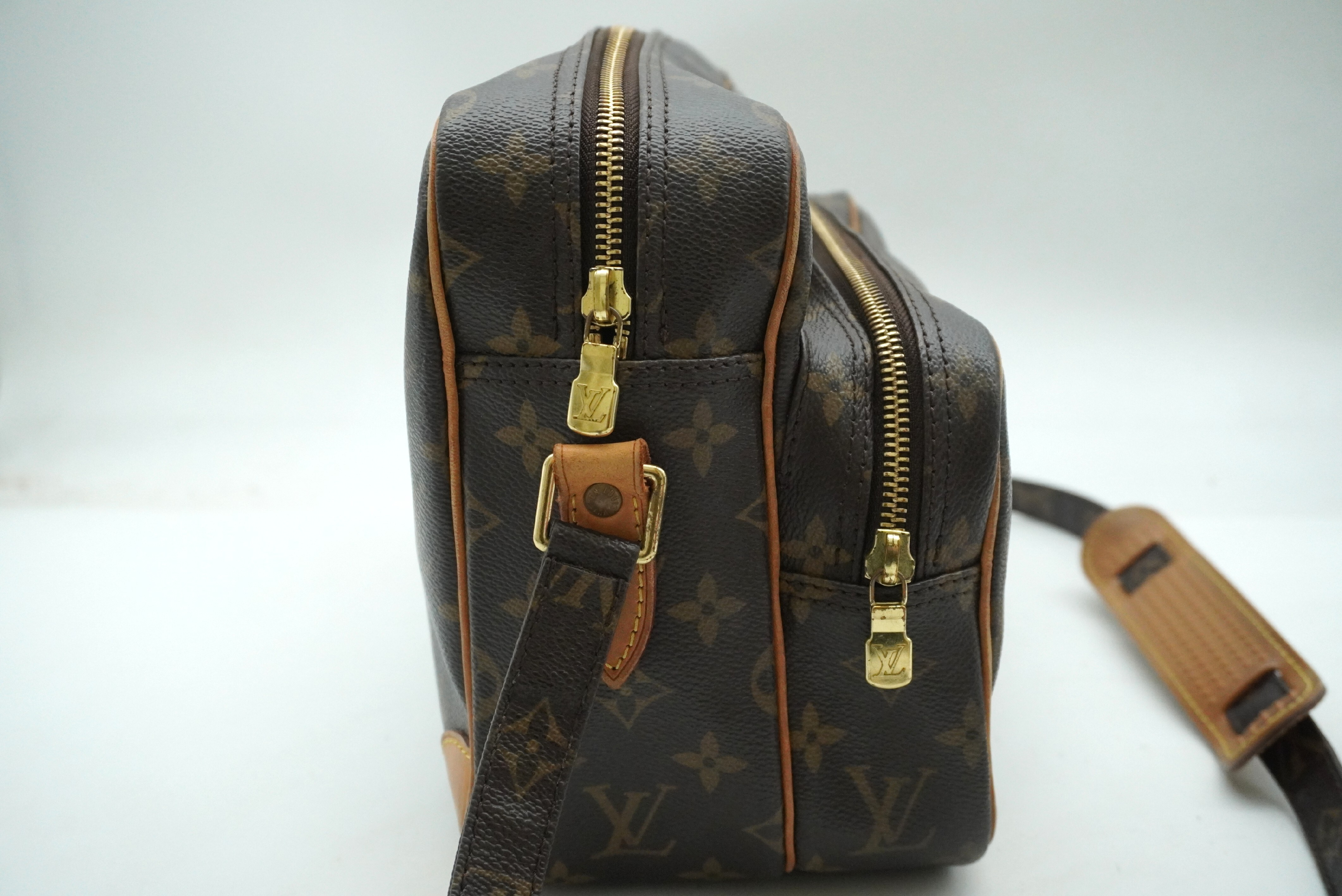 Monogram Nile M45244 Shoulder Bag — view 4