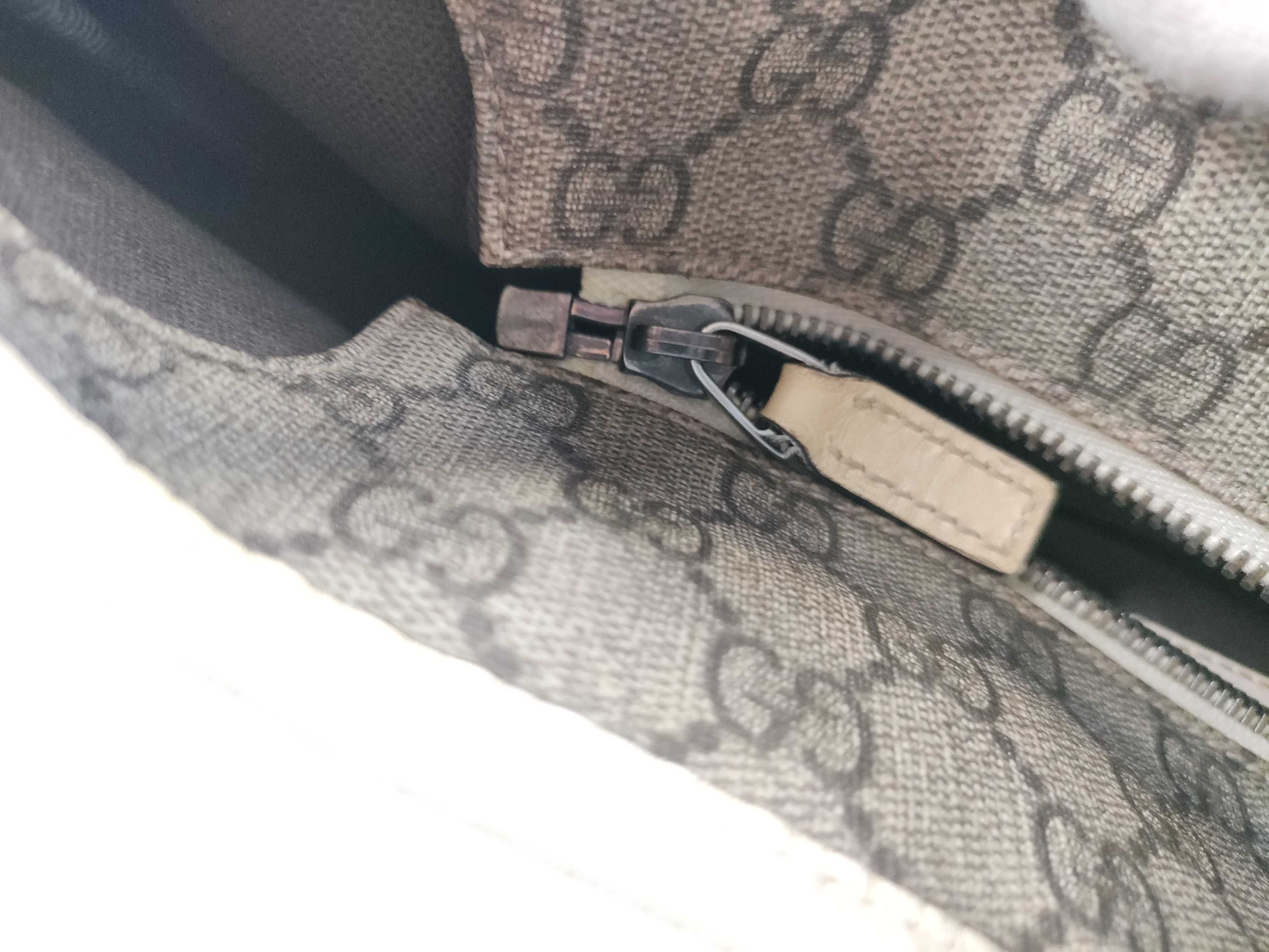 GG Supreme Tote Bag — view 9