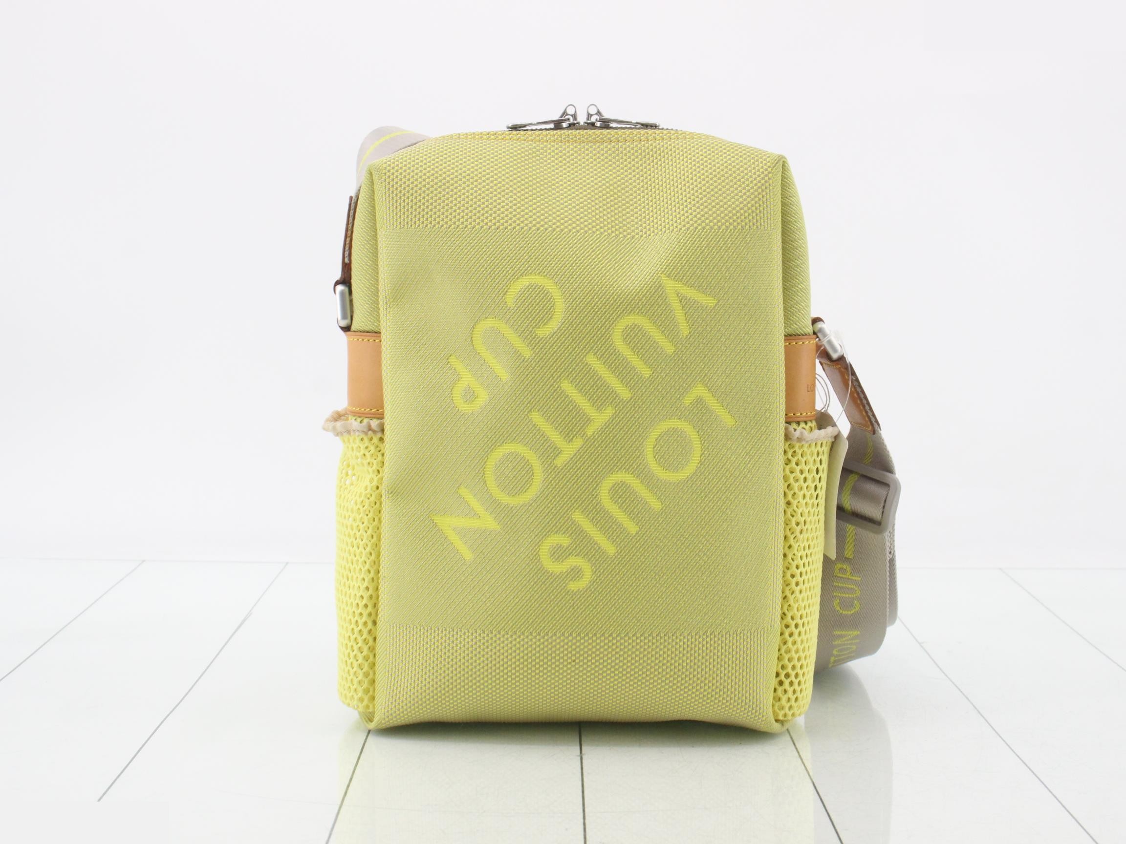 Damier Geant Wisery Shoulder Bag — view 2