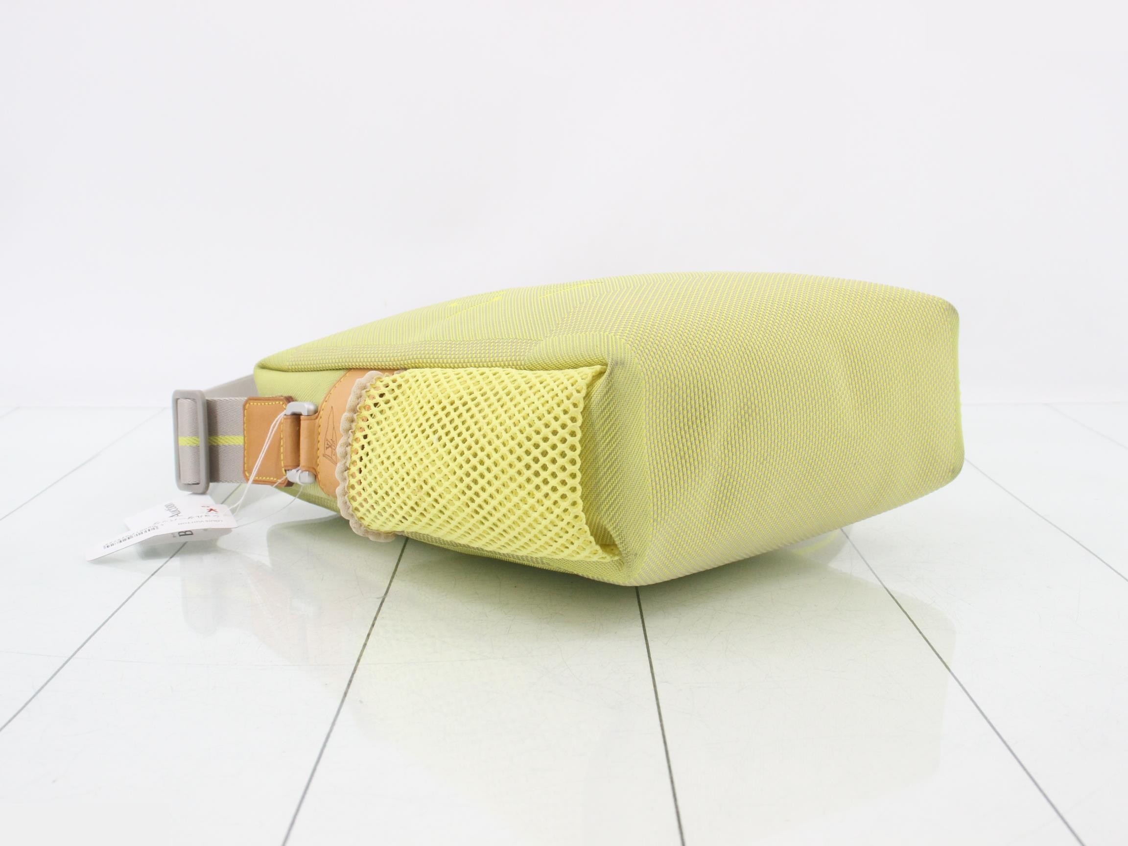 Damier Geant Wisery Shoulder Bag — view 5