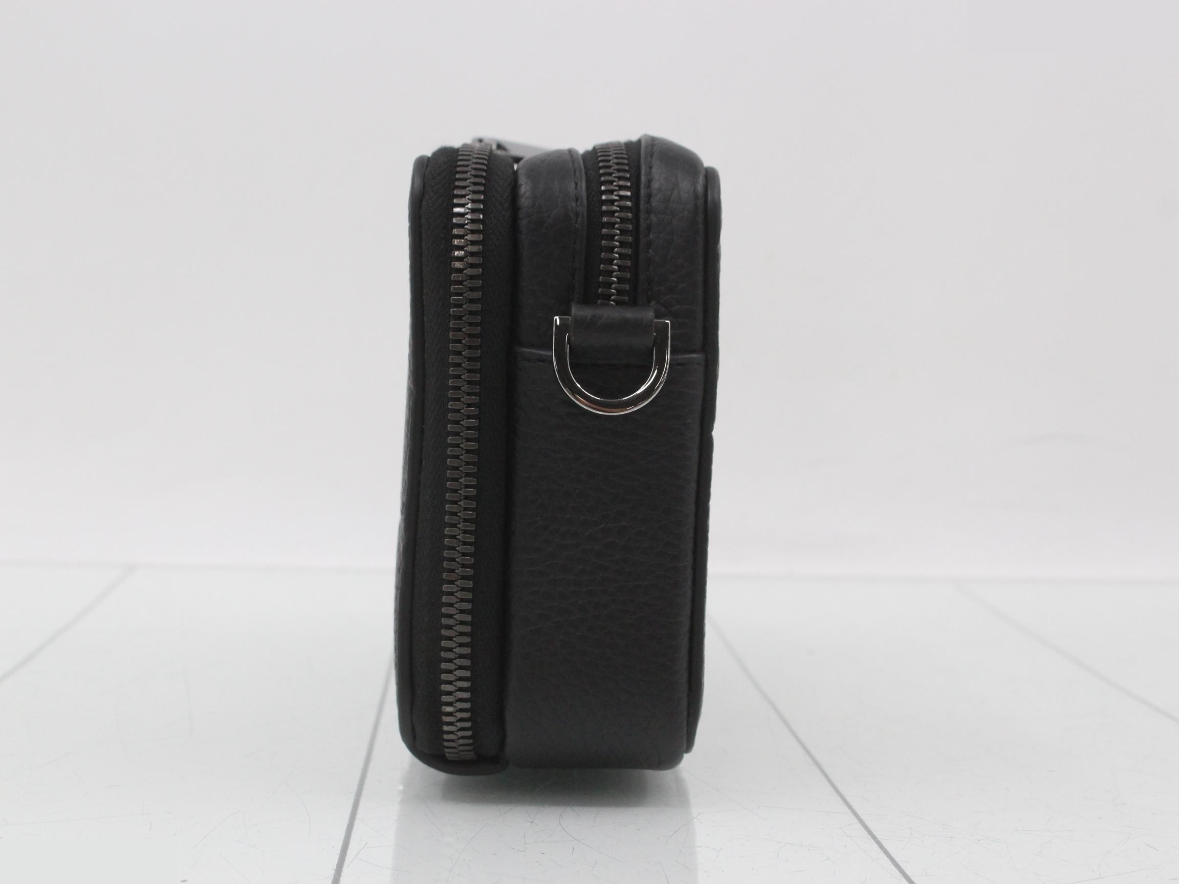 Gravity Leather Black Shoulder Bag Wallet Pouch — view 3