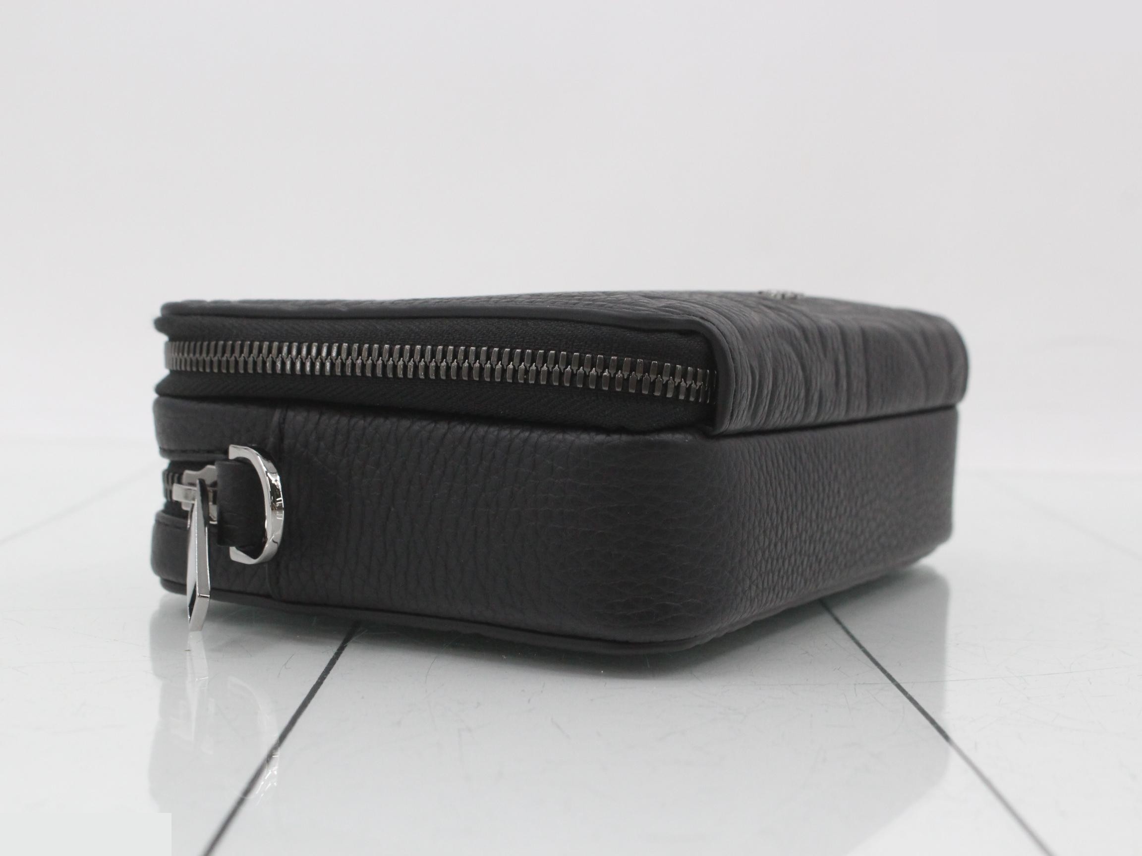 Gravity Leather Black Shoulder Bag Wallet Pouch — view 5