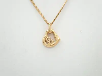 Gold necklace, neck circumference approximately 48cm