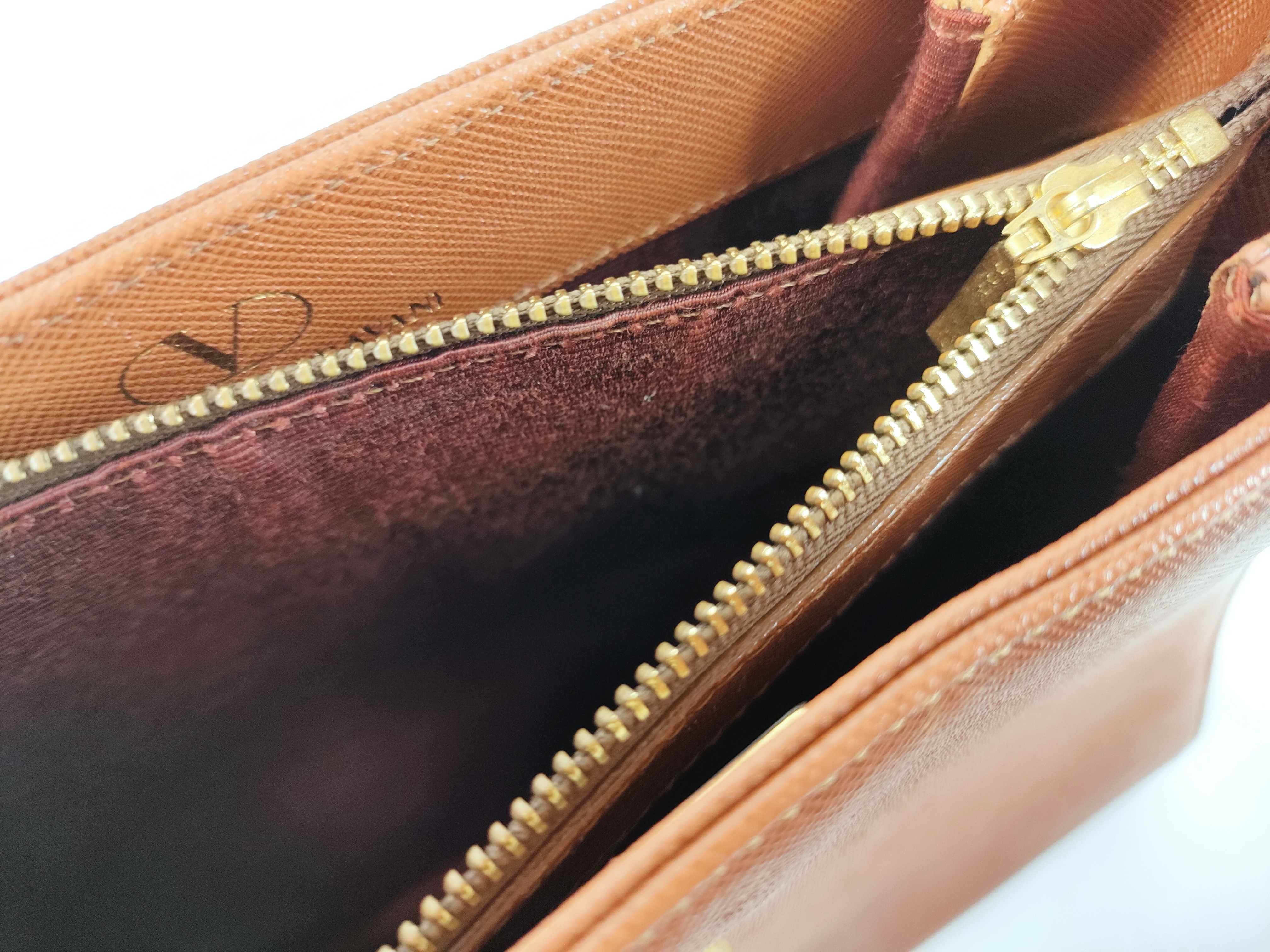Circle Logo Shoulder Bag — view 12