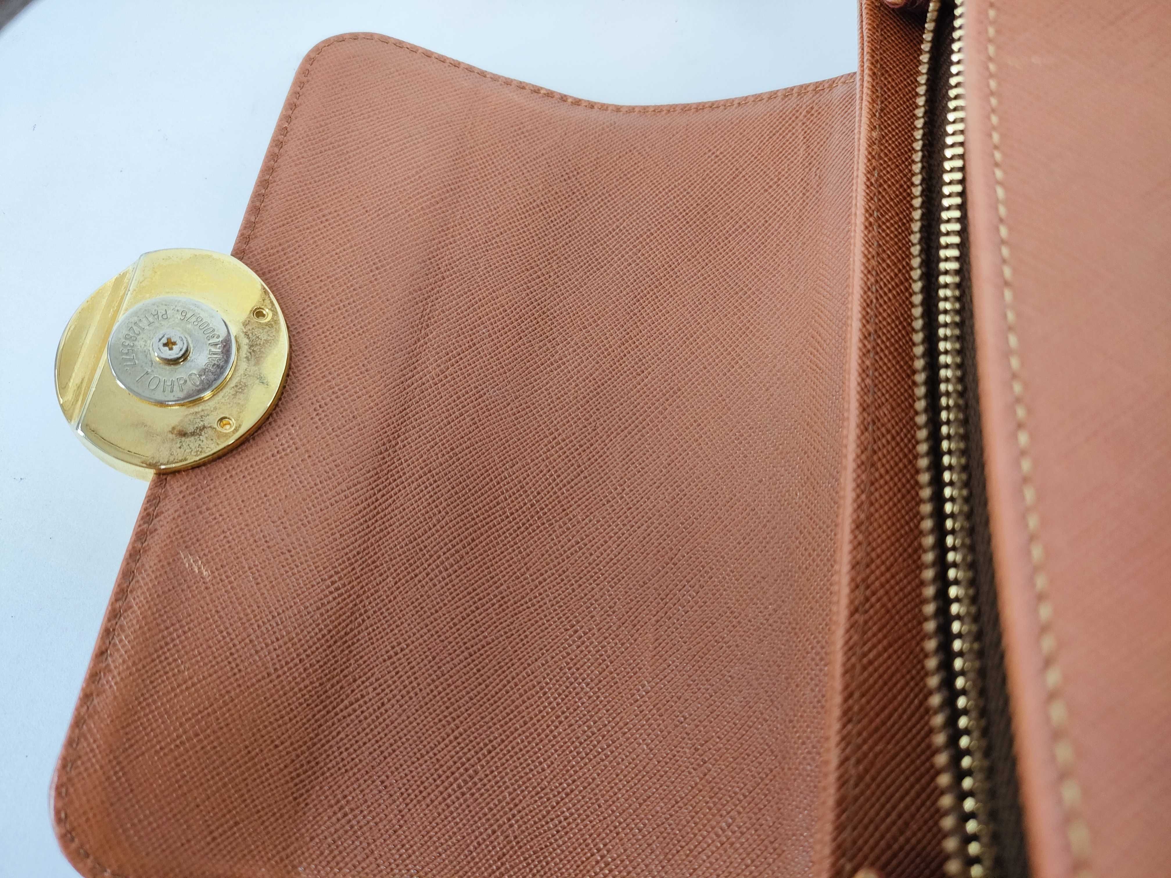 Circle Logo Shoulder Bag — view 10