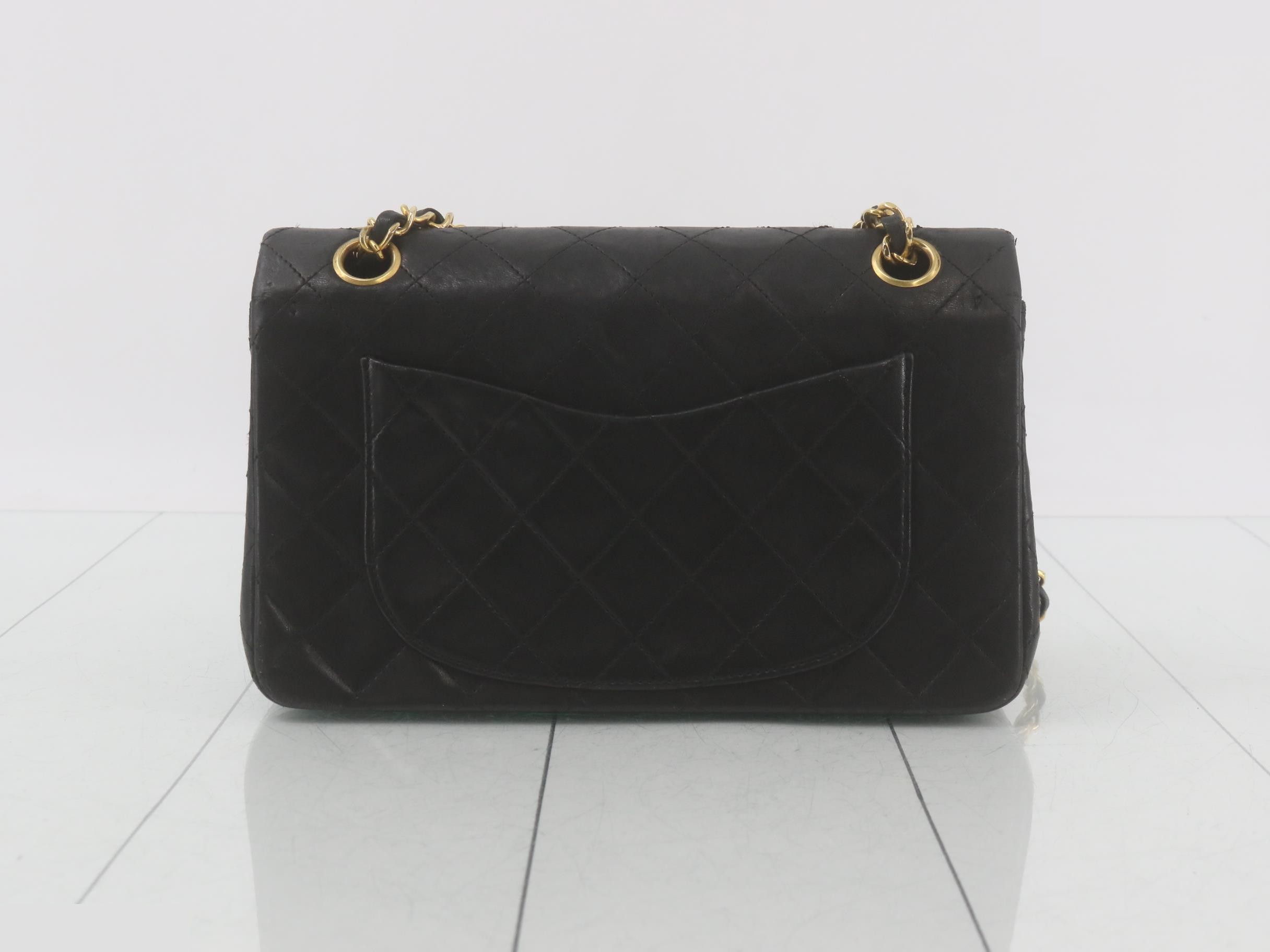 Other lines: Double flap shoulder bag, item number 1. — view 2