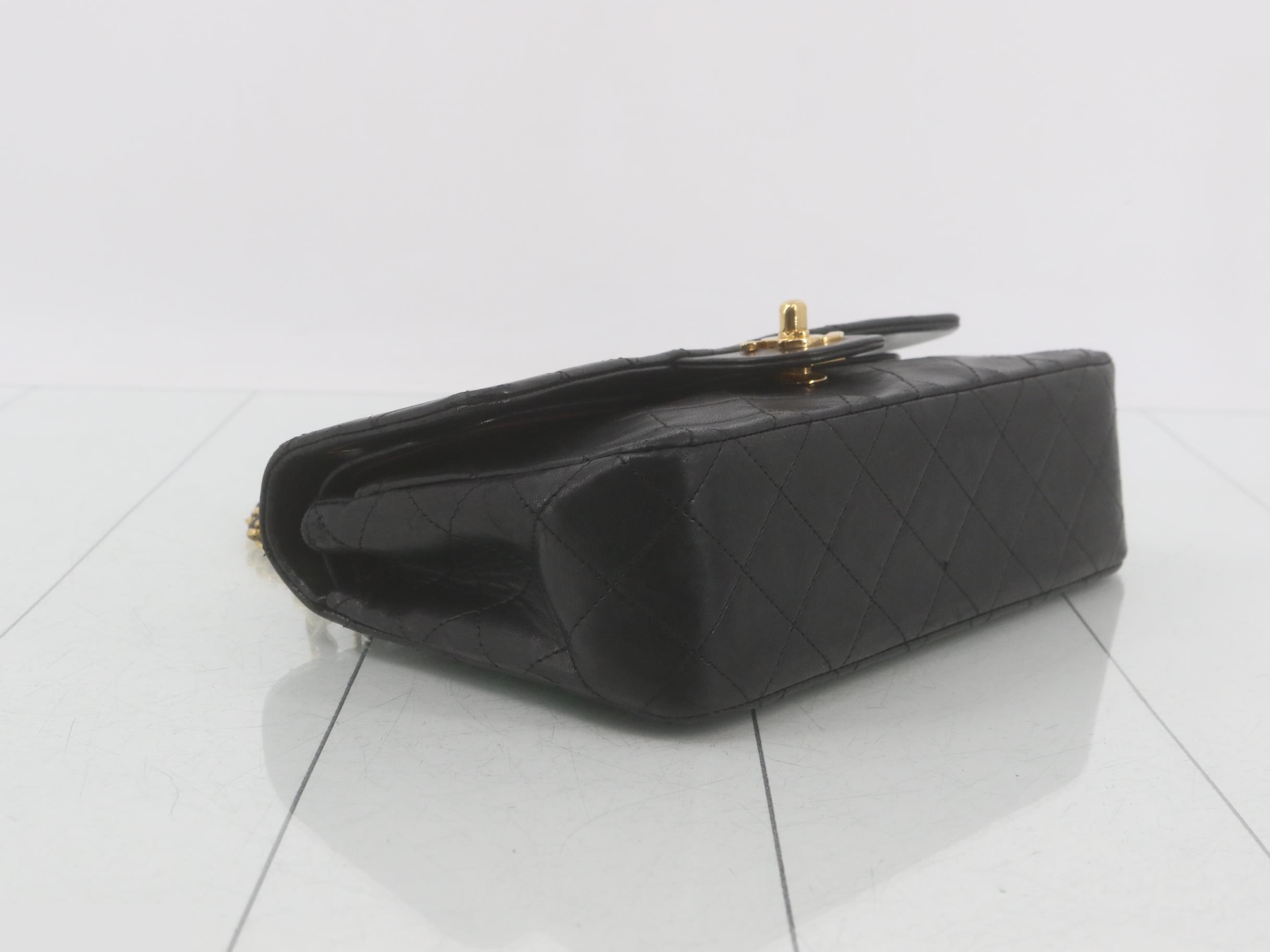 Other lines: Double flap shoulder bag, item number 1. — view 5