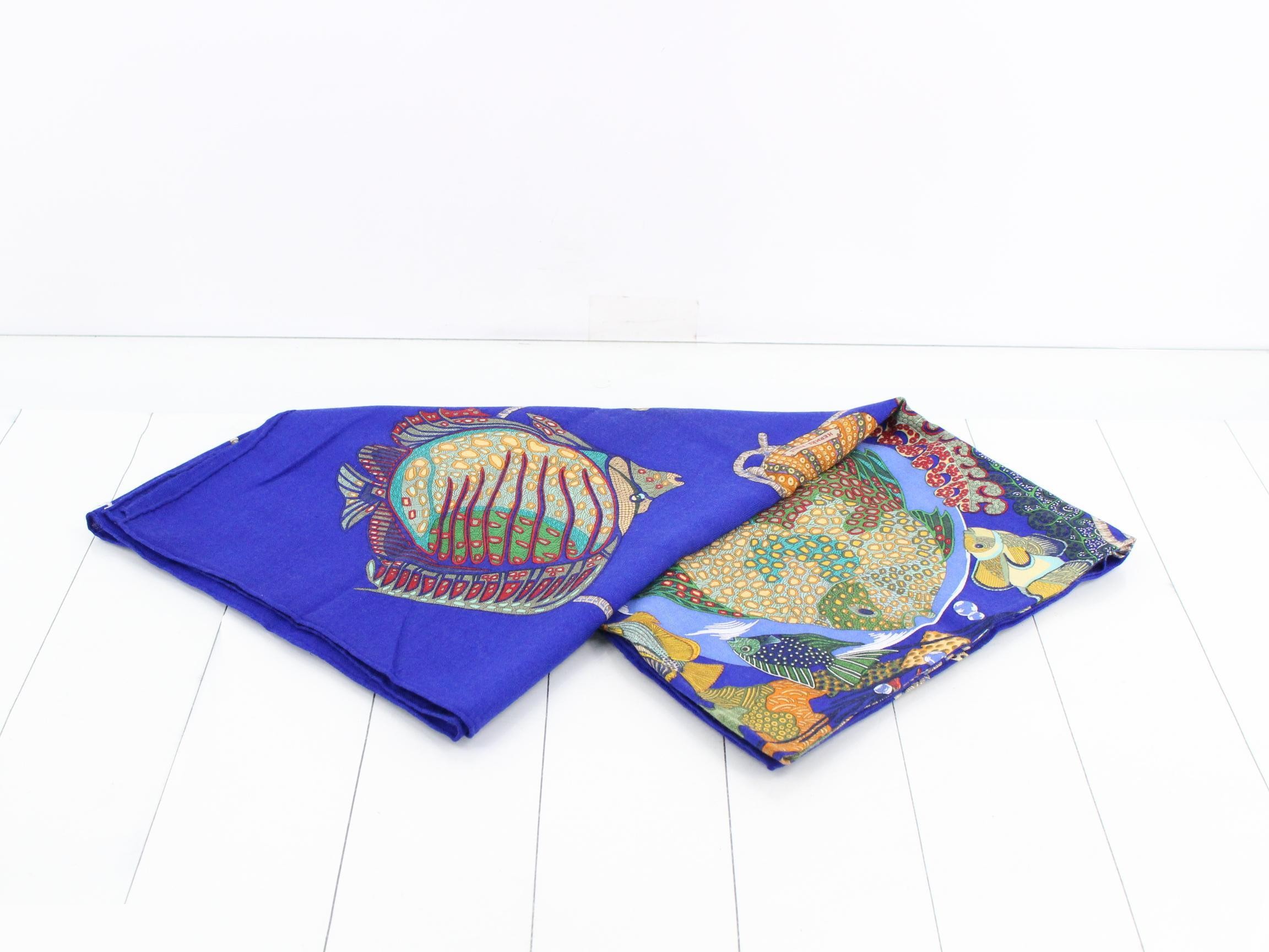 Shawl — view 2