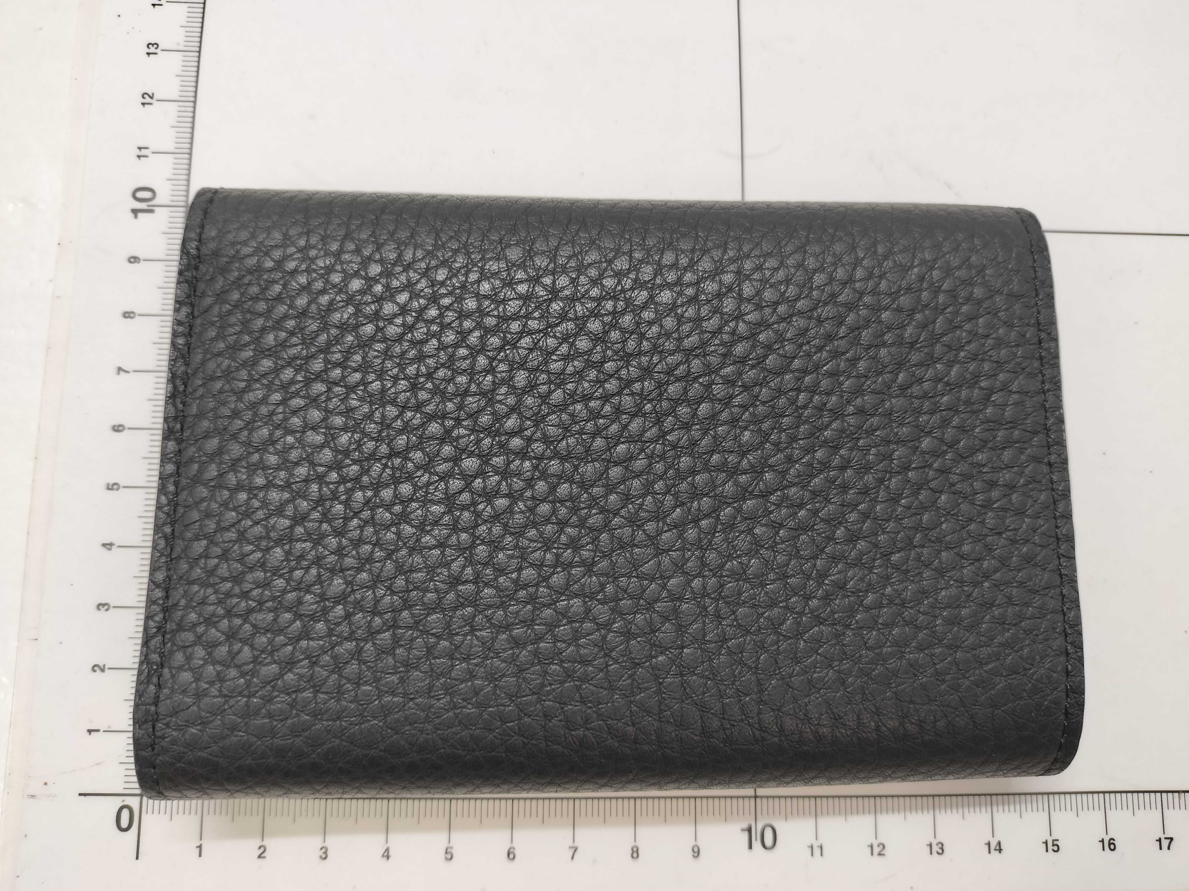 Wallet with IC Chip, Taurillon Leather, M62157 Wallet — view 2