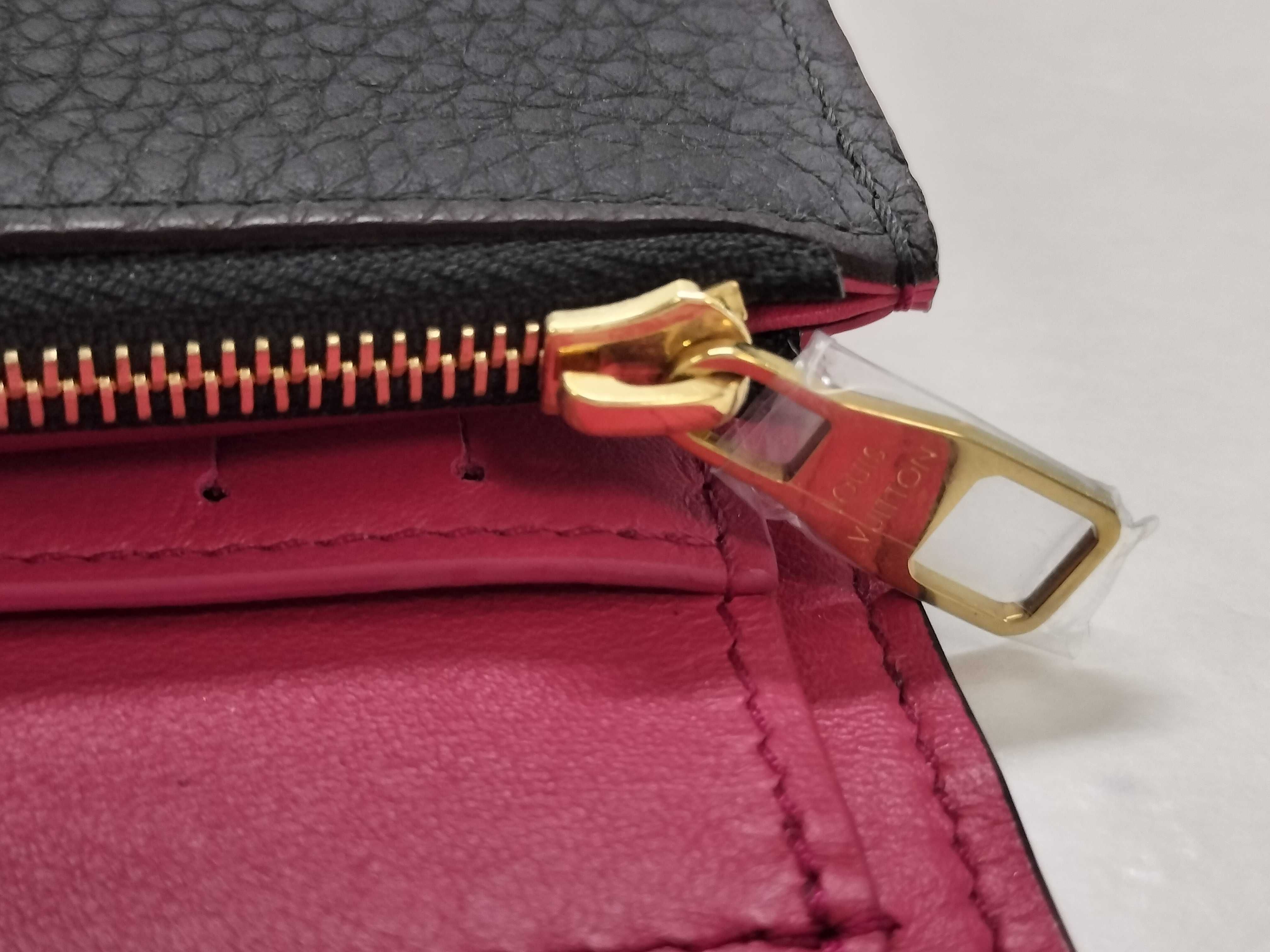 Wallet with IC Chip, Taurillon Leather, M62157 Wallet — view 9