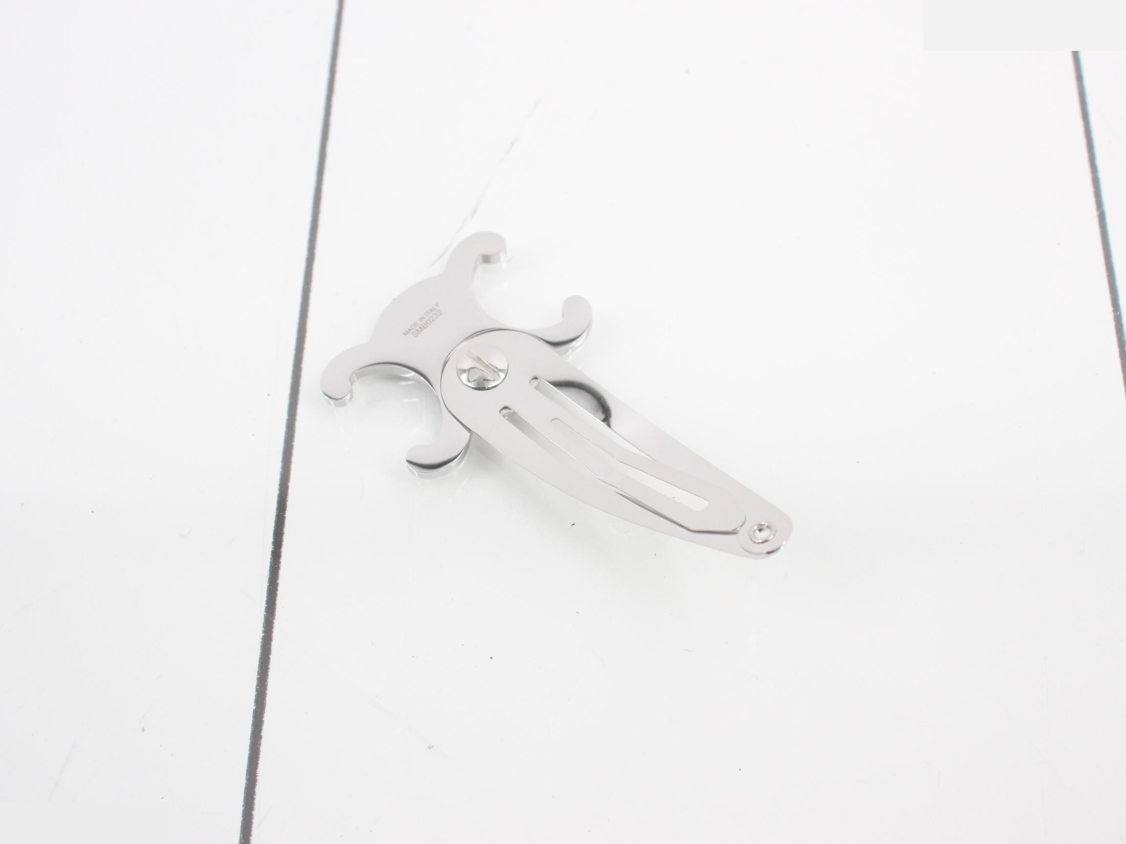 hairpin — view 2