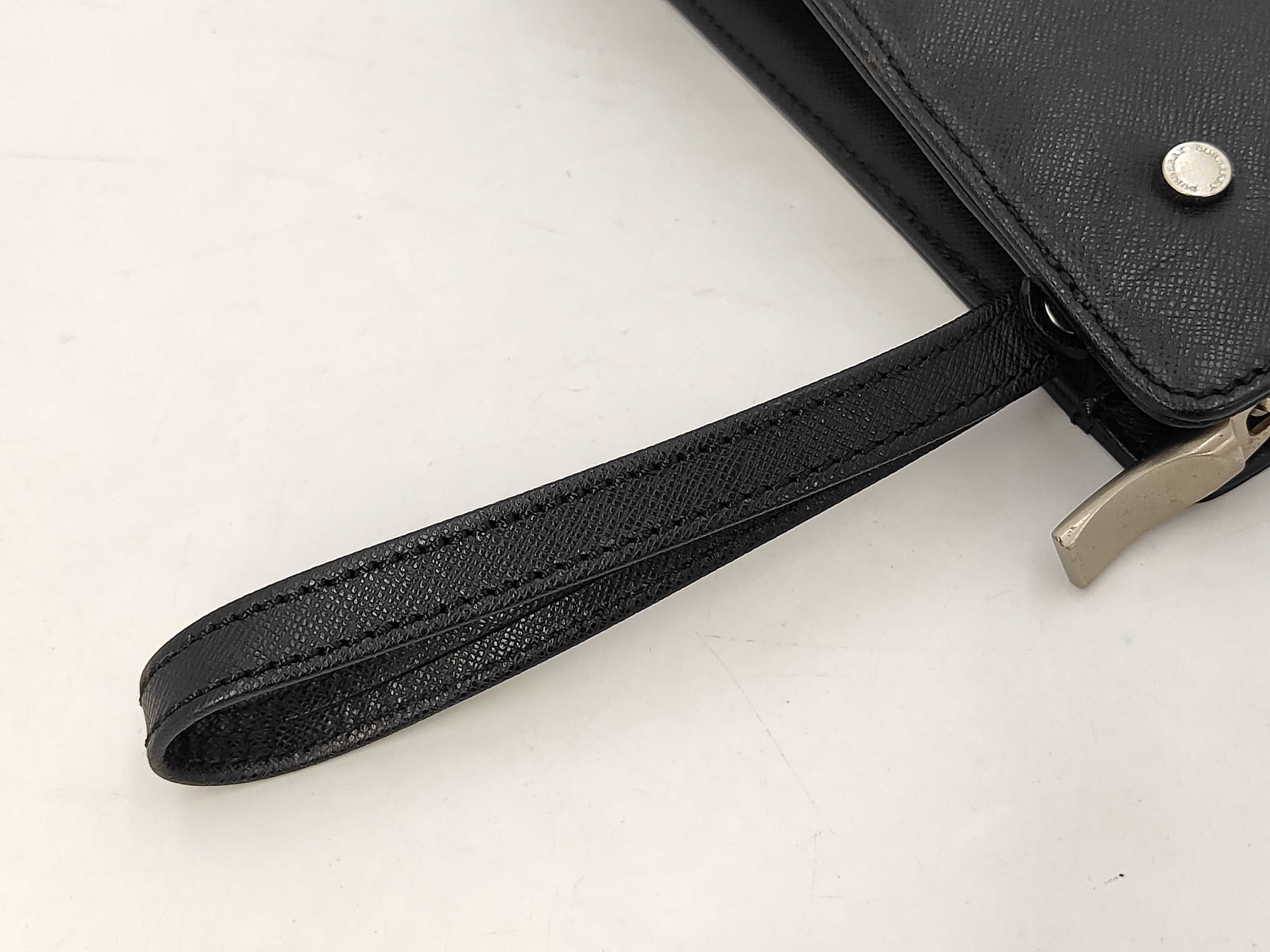 Clutch — view 5