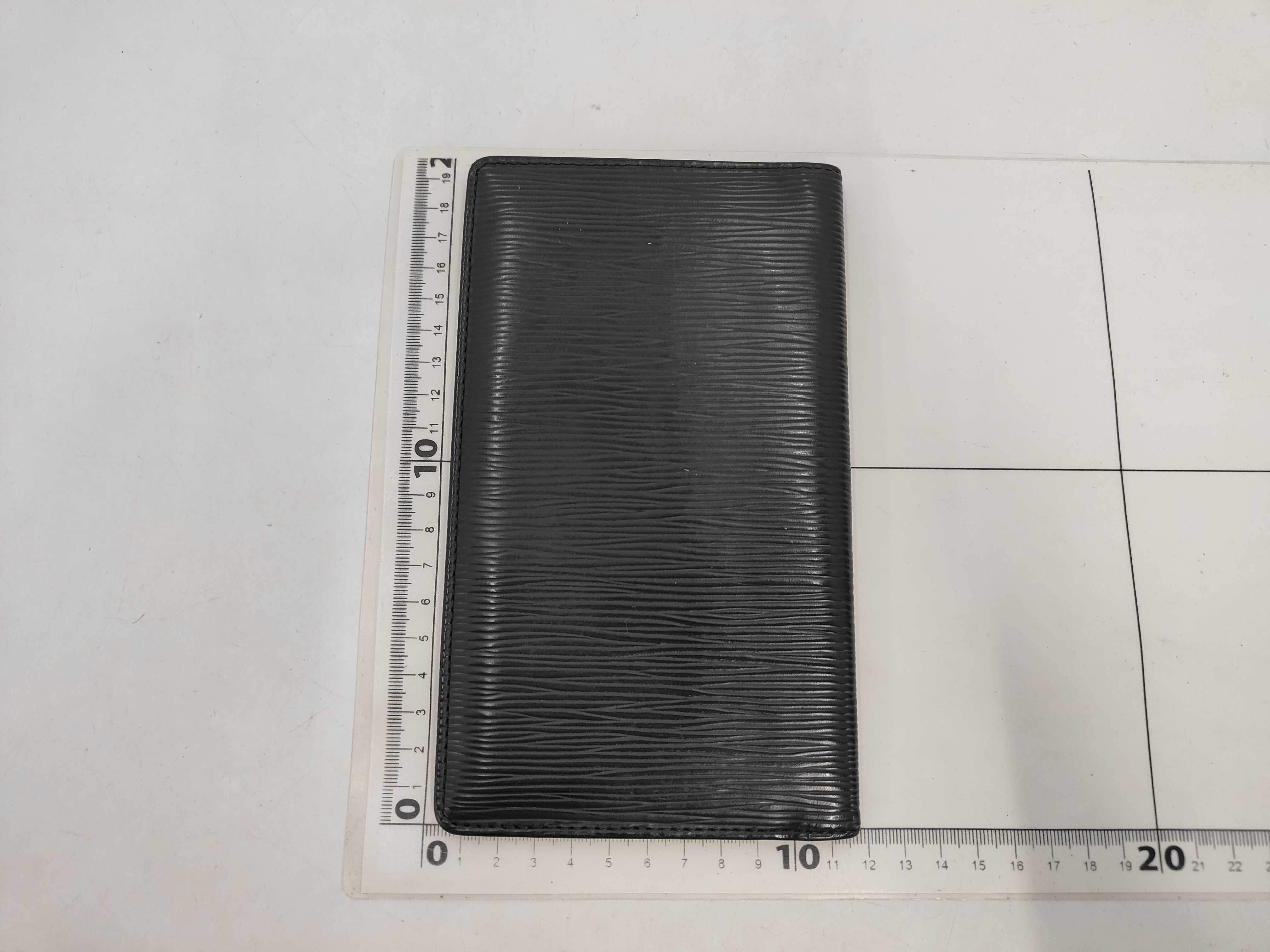 Epi Portefeuille Chequier Carte Credit Epi Noir Billfold — view 2