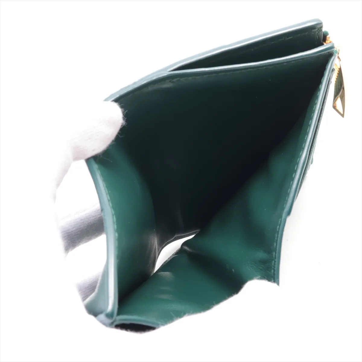 Maxi Intrecciato Cassette Leather Compact Wallet Green — view 4