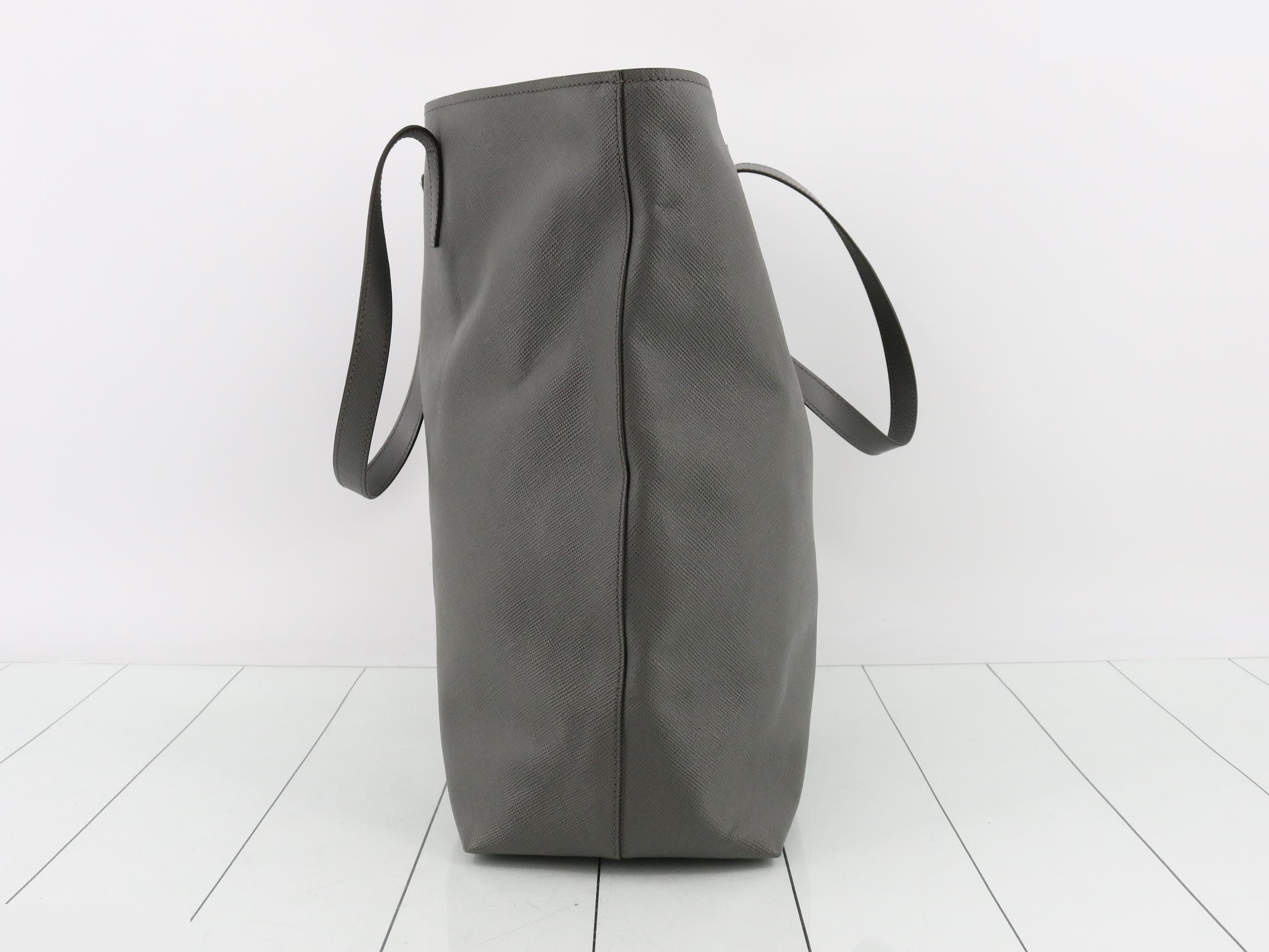Other lines: Bags & Tote Bags - Saffiano — view 3