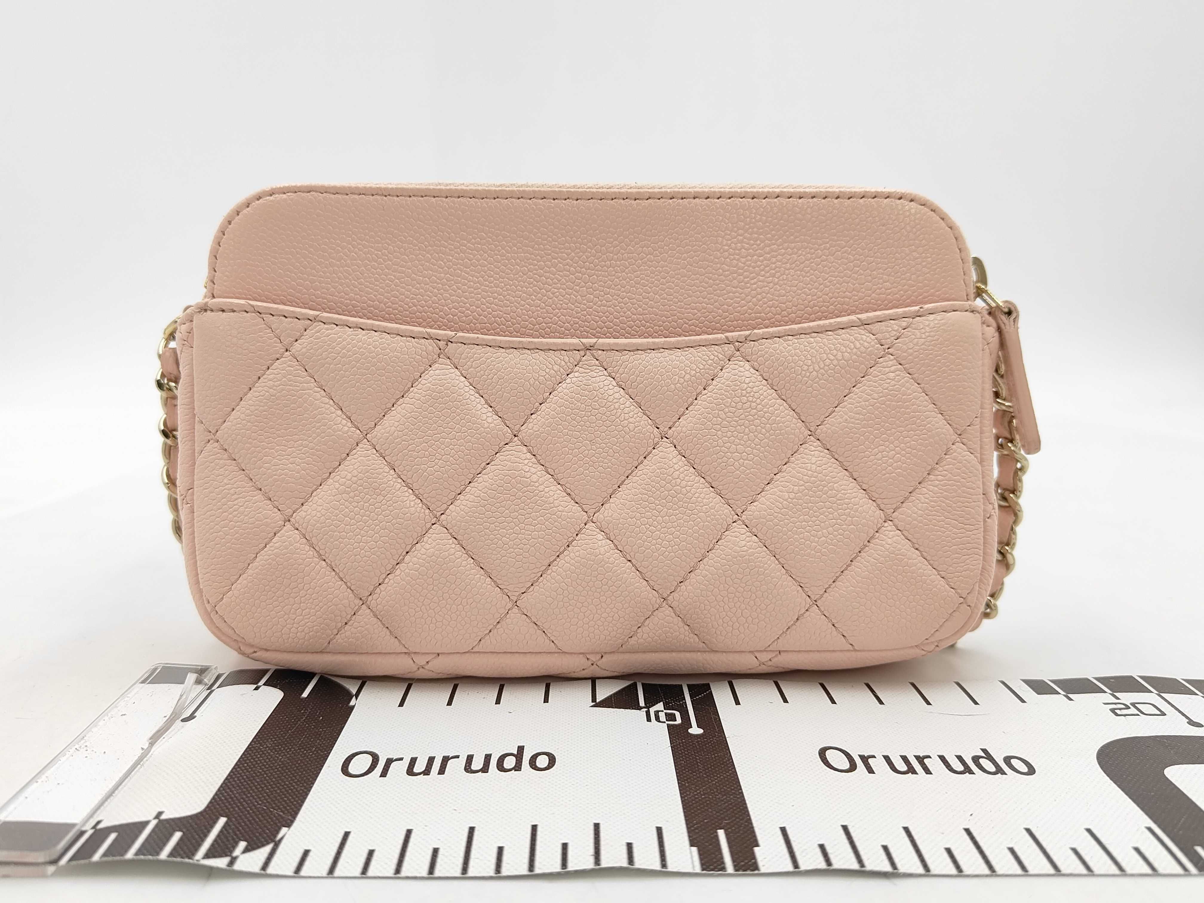 Matelassé Caviar Skin Chain Shoulder Bag — view 2