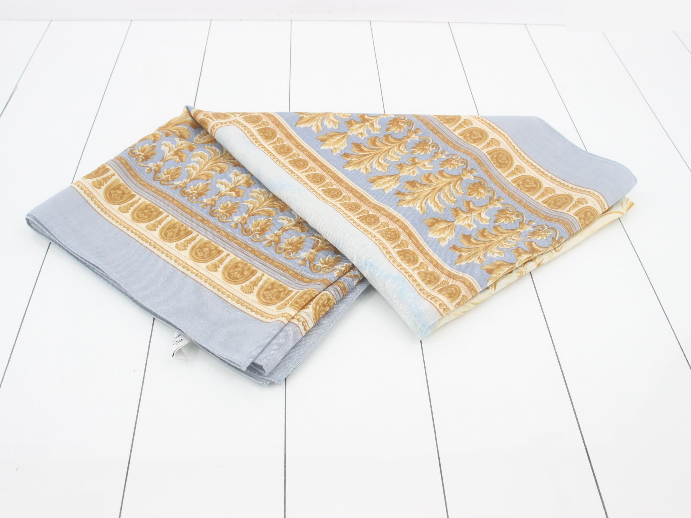 scarf — view 3