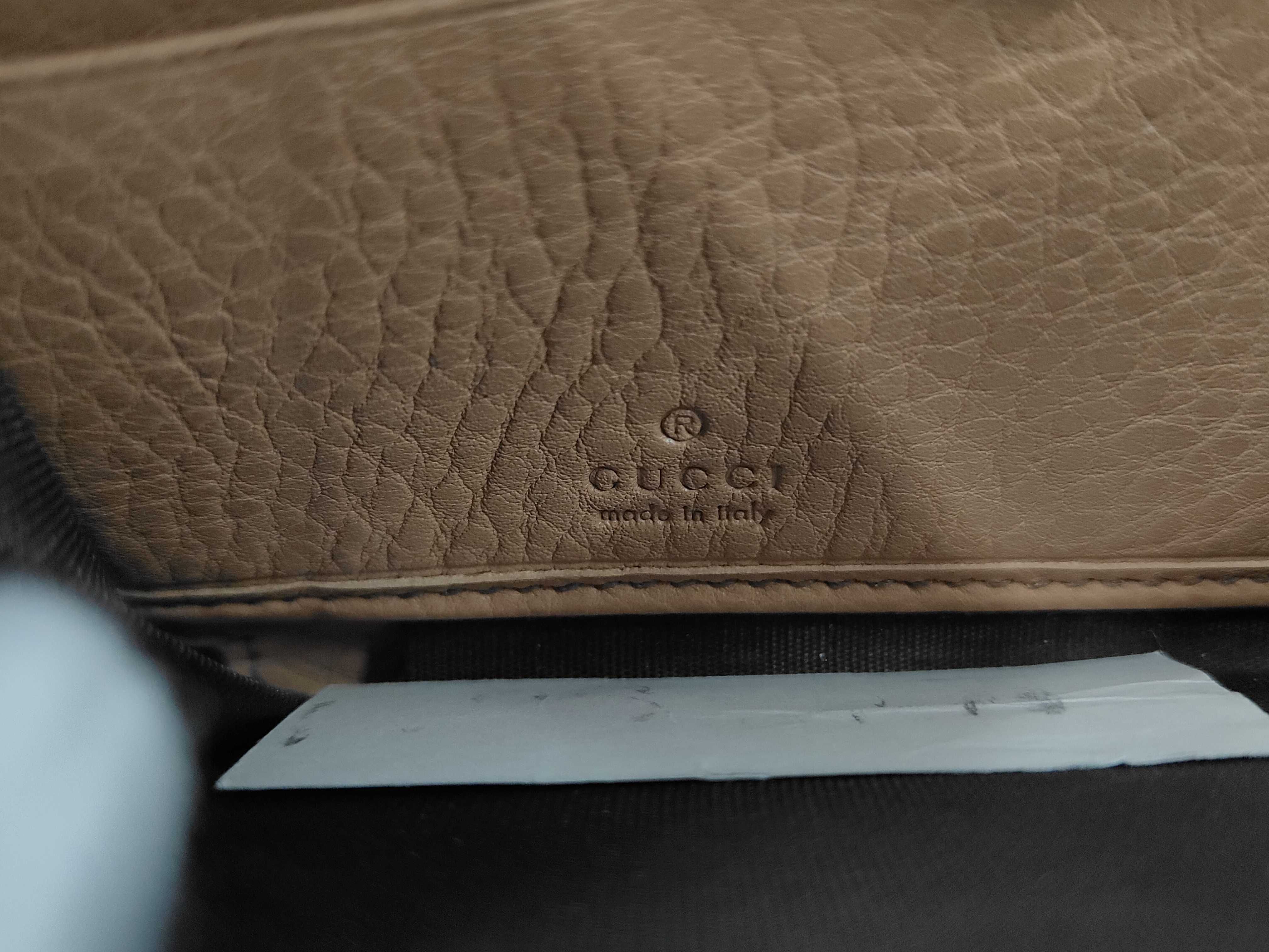 wallet — view 6