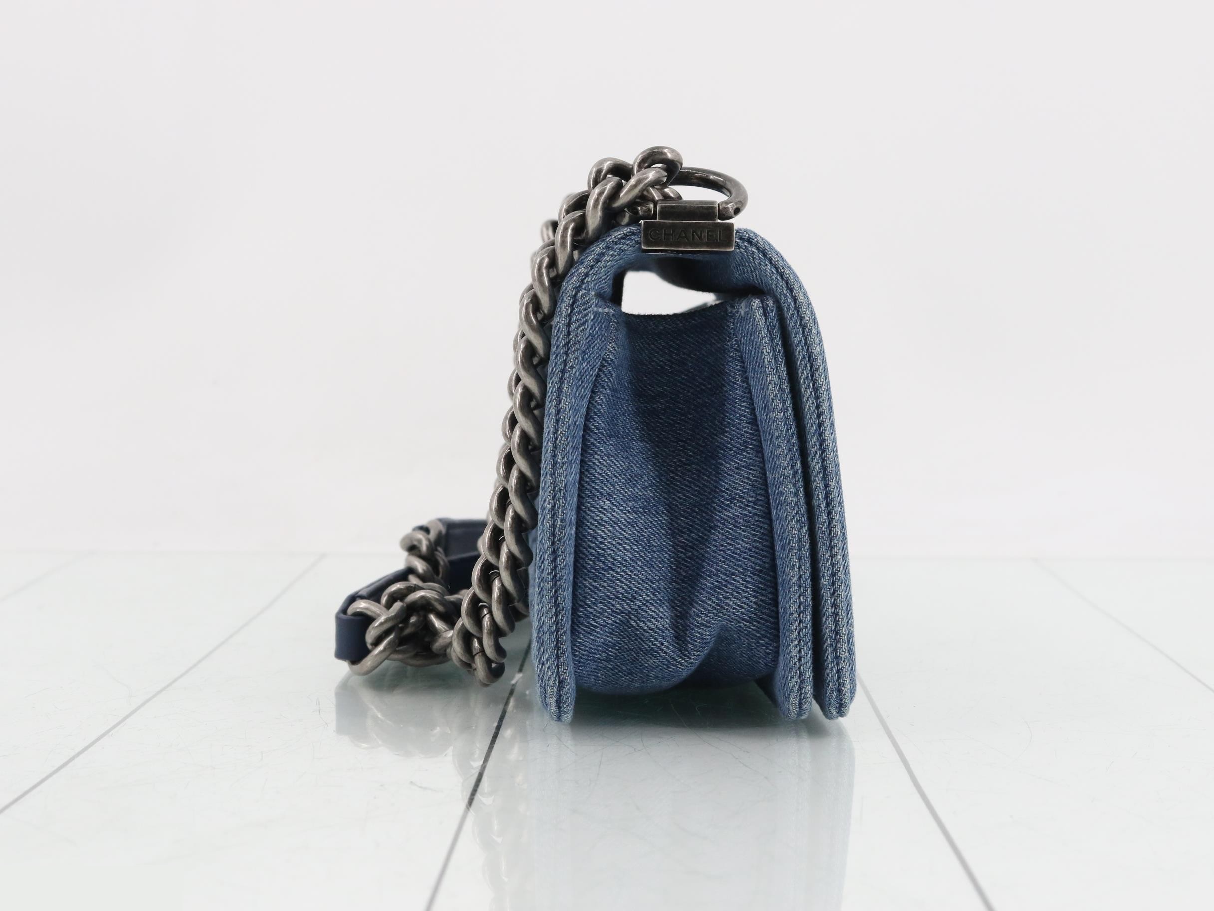 A67085 Denim Chain Shoulder Bag Boy Chanel 20 No. 17 — view 4