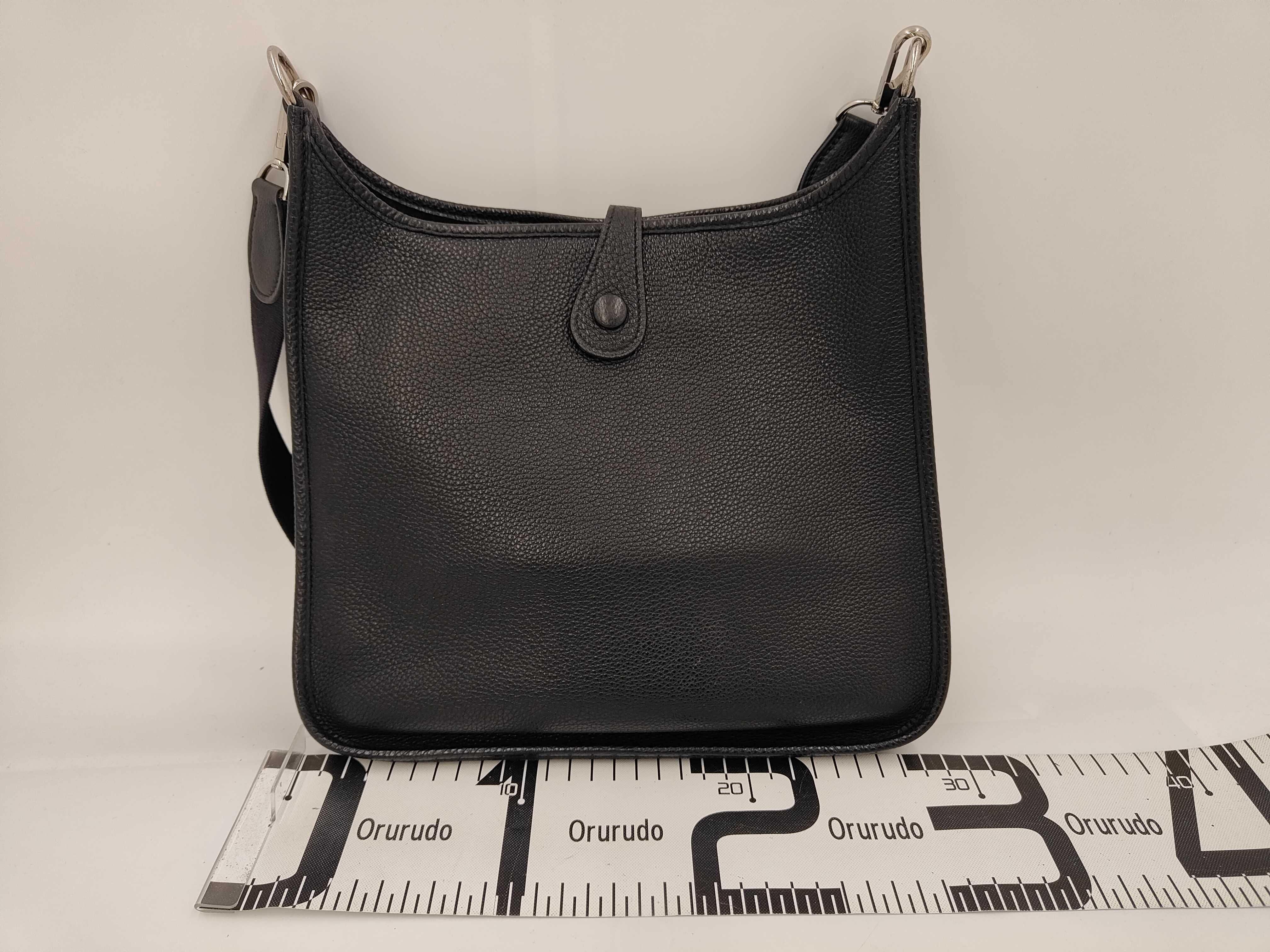 Evelyne PM Taurillon Clemence Black Shoulder Bag D — view 2