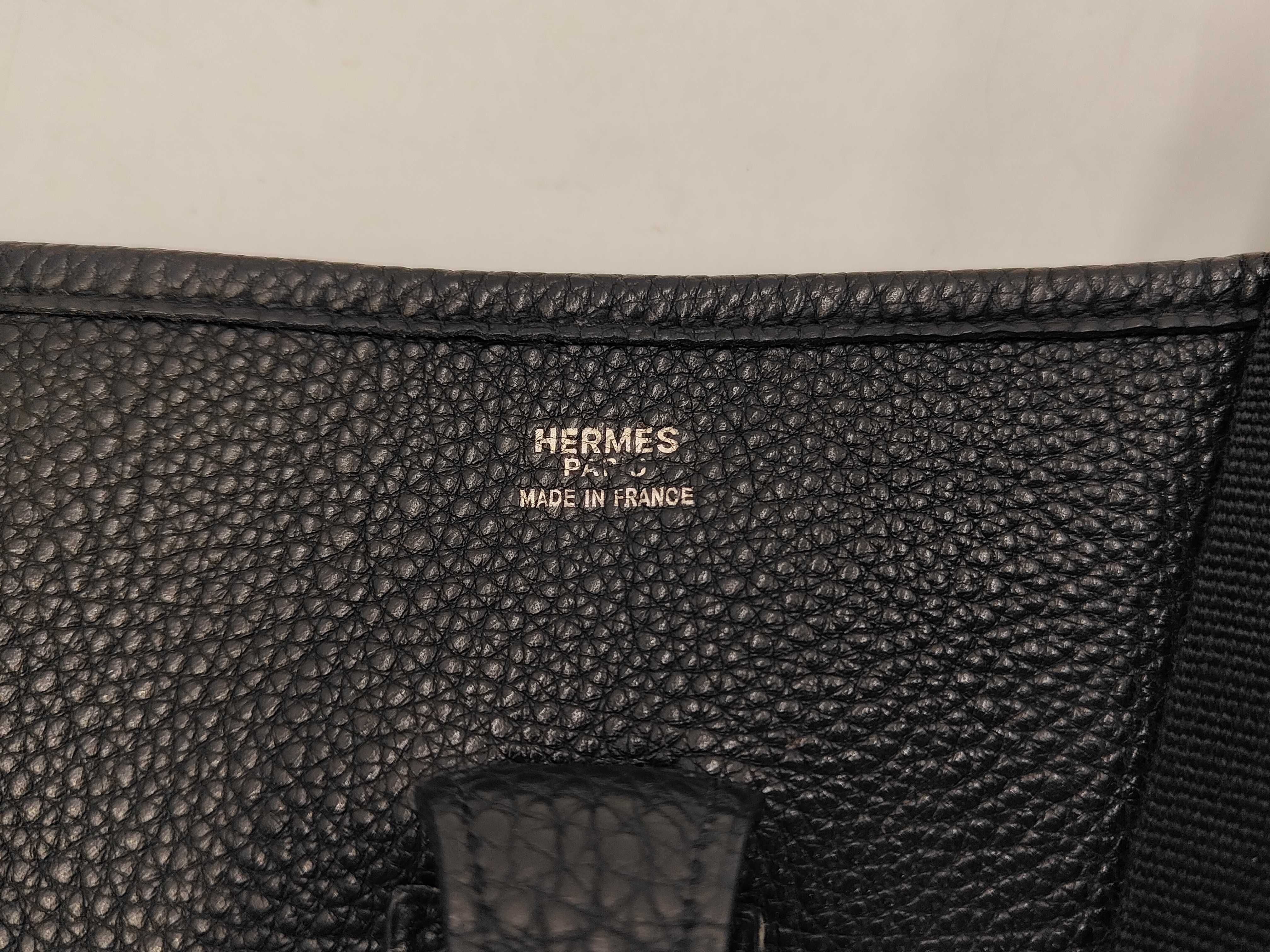 Evelyne PM Taurillon Clemence Black Shoulder Bag D — view 10