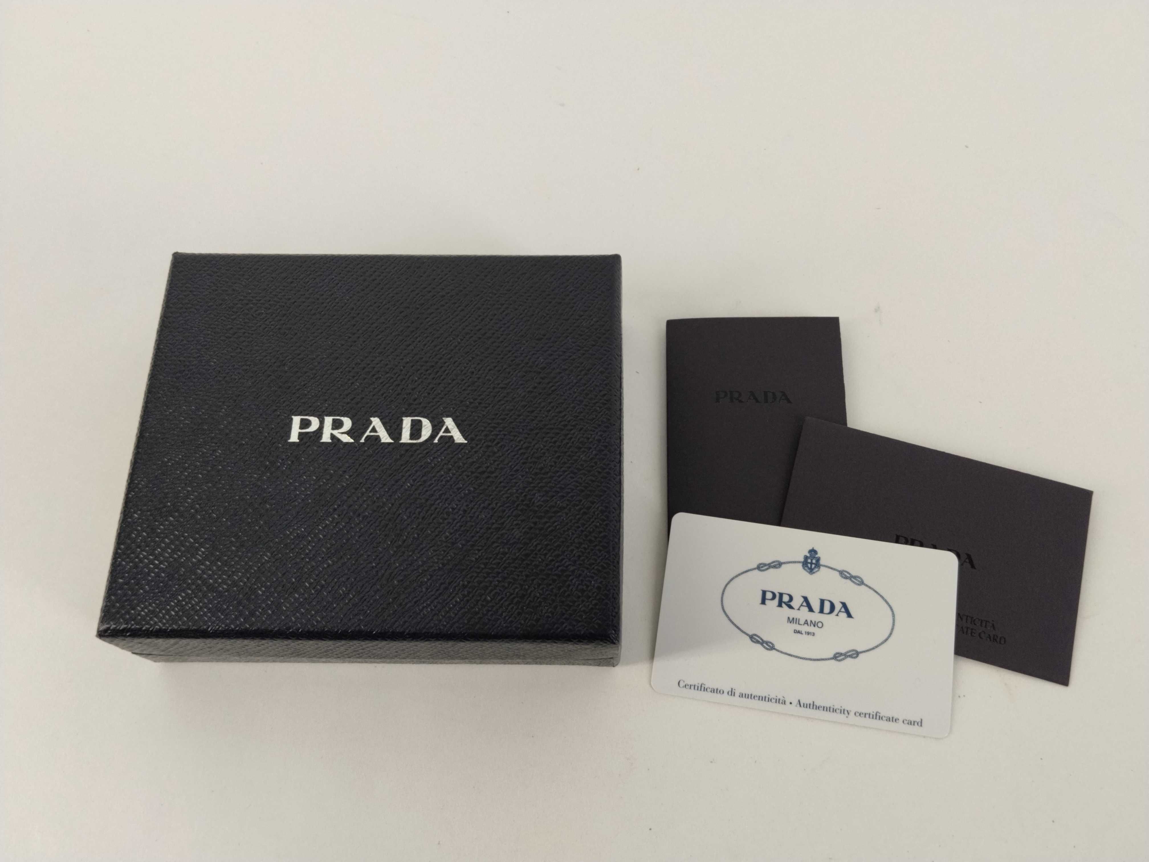 (Prada) Bi-fold wallet 1MV204 Dog motif wallet — view 13